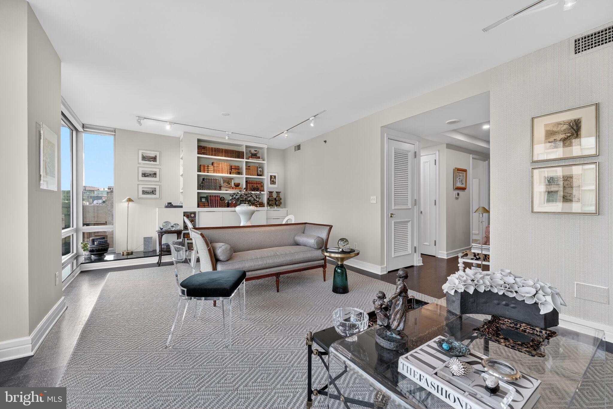 WEST END - Residential