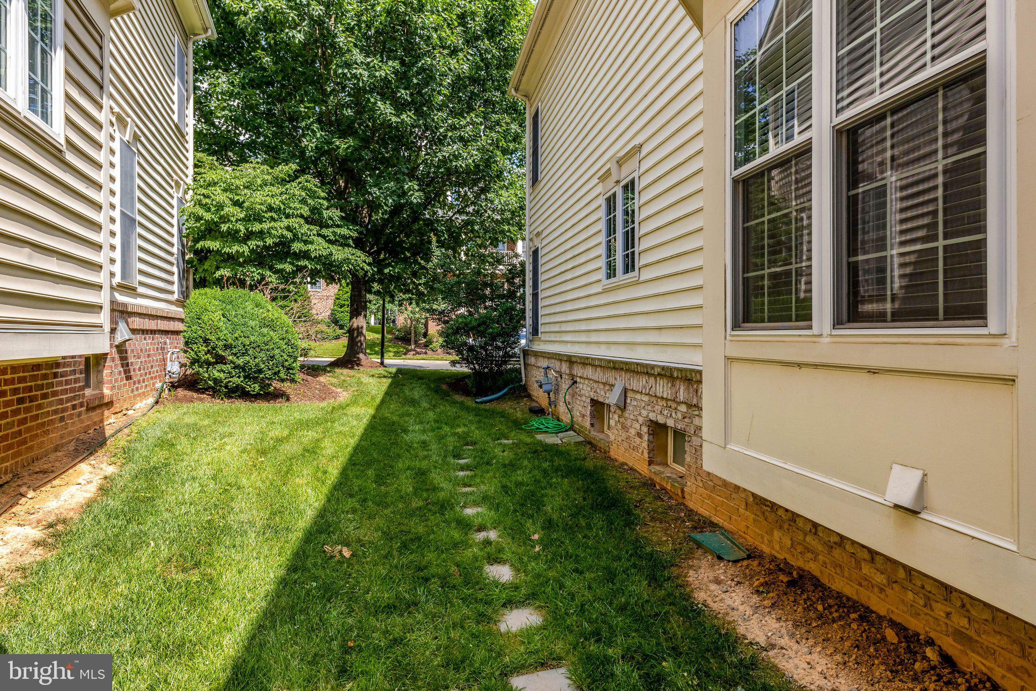 BRIARWOOD TRACE - Residential