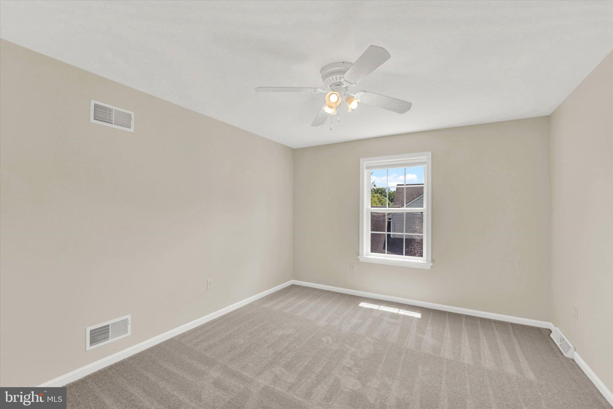 LAMBORN HUNT - Residential
