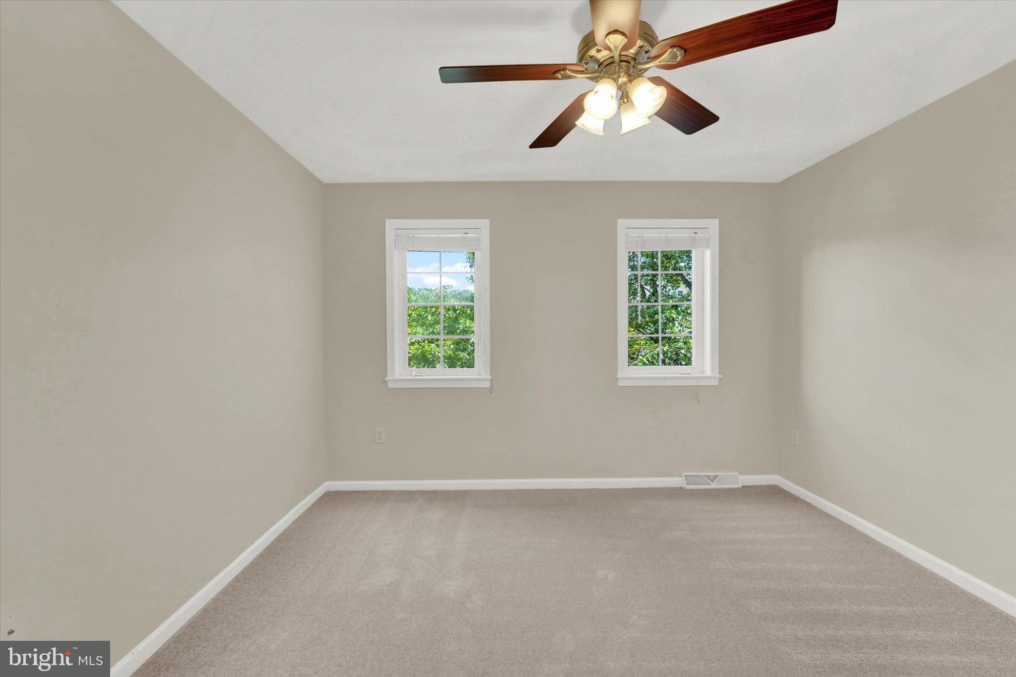 LAMBORN HUNT - Residential