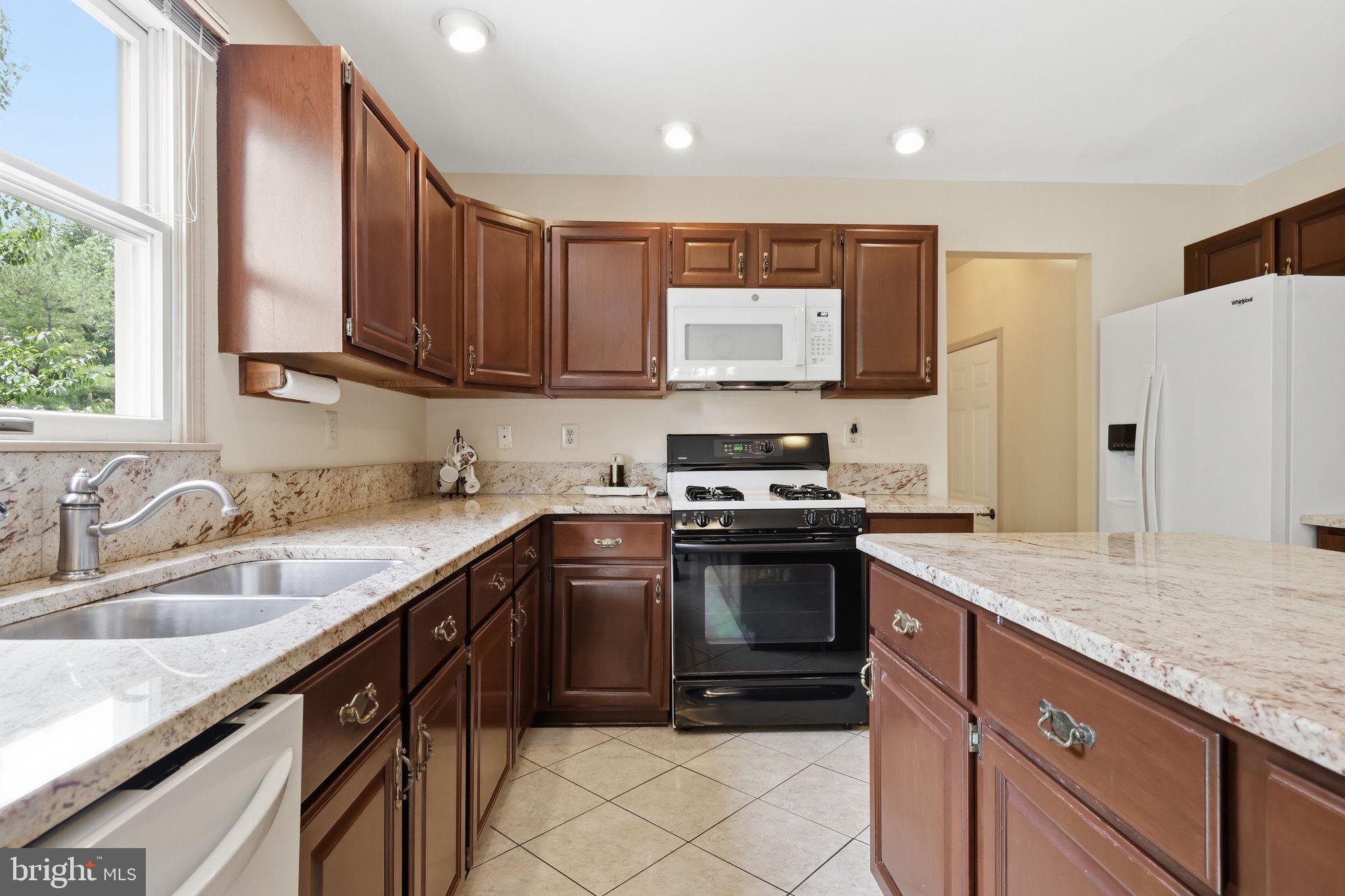 YARDLEY CREST - Residential