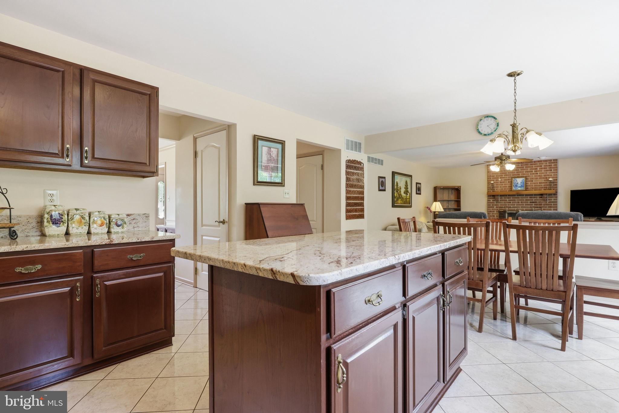 YARDLEY CREST - Residential