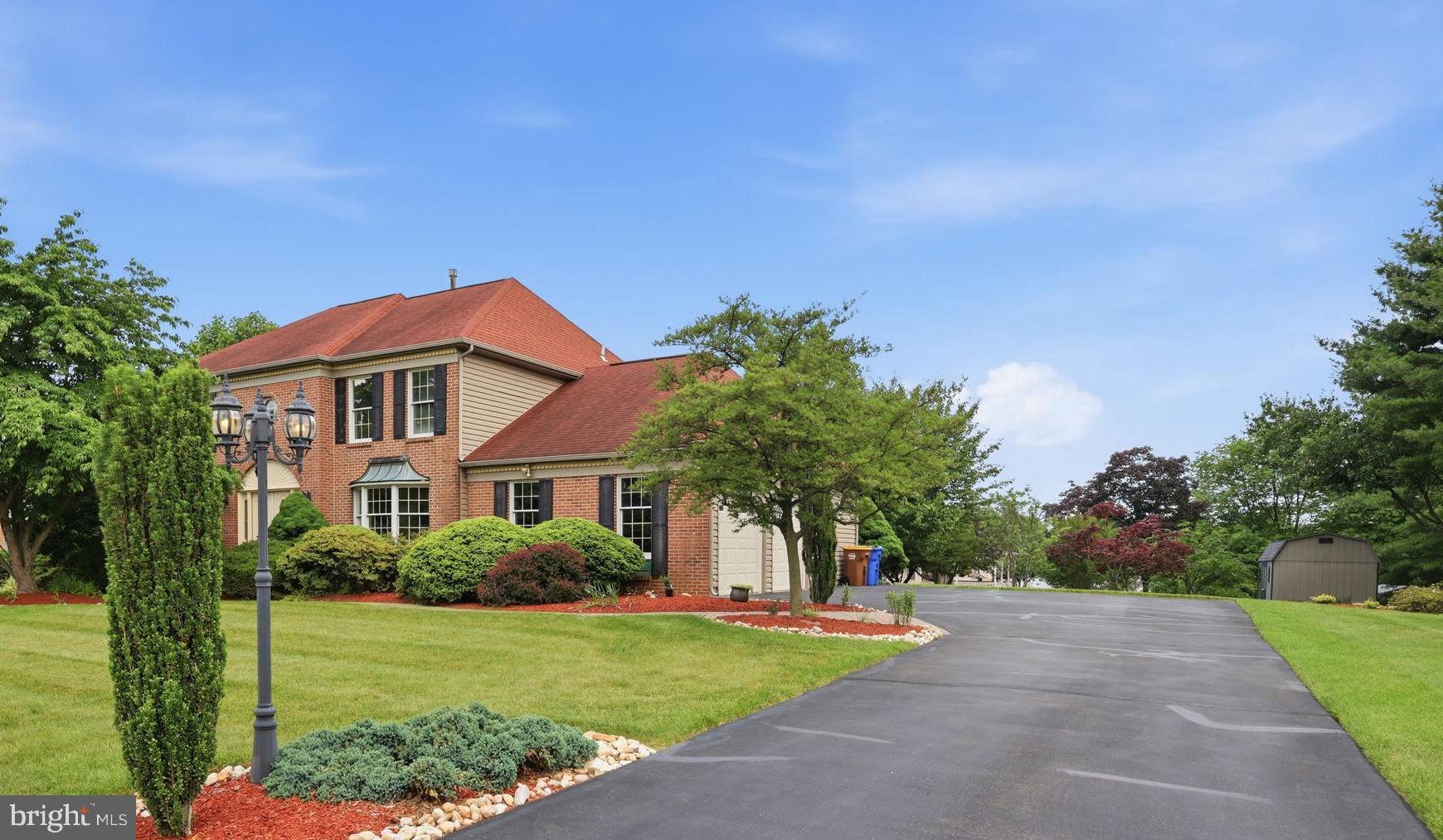 YARDLEY CREST - Residential