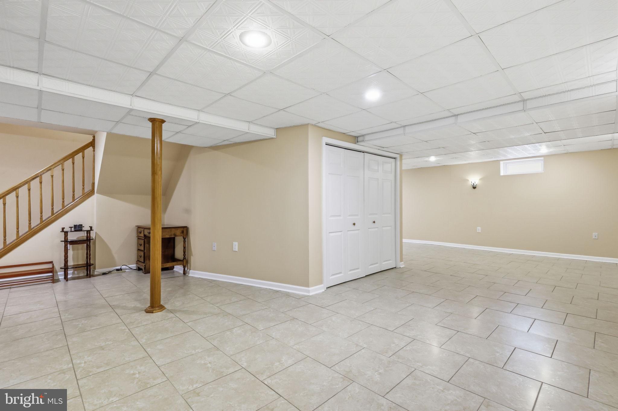 YARDLEY CREST - Residential