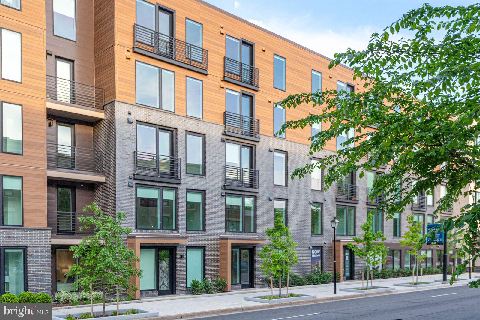 OLD TOWN ALEXANDRIA - Residential