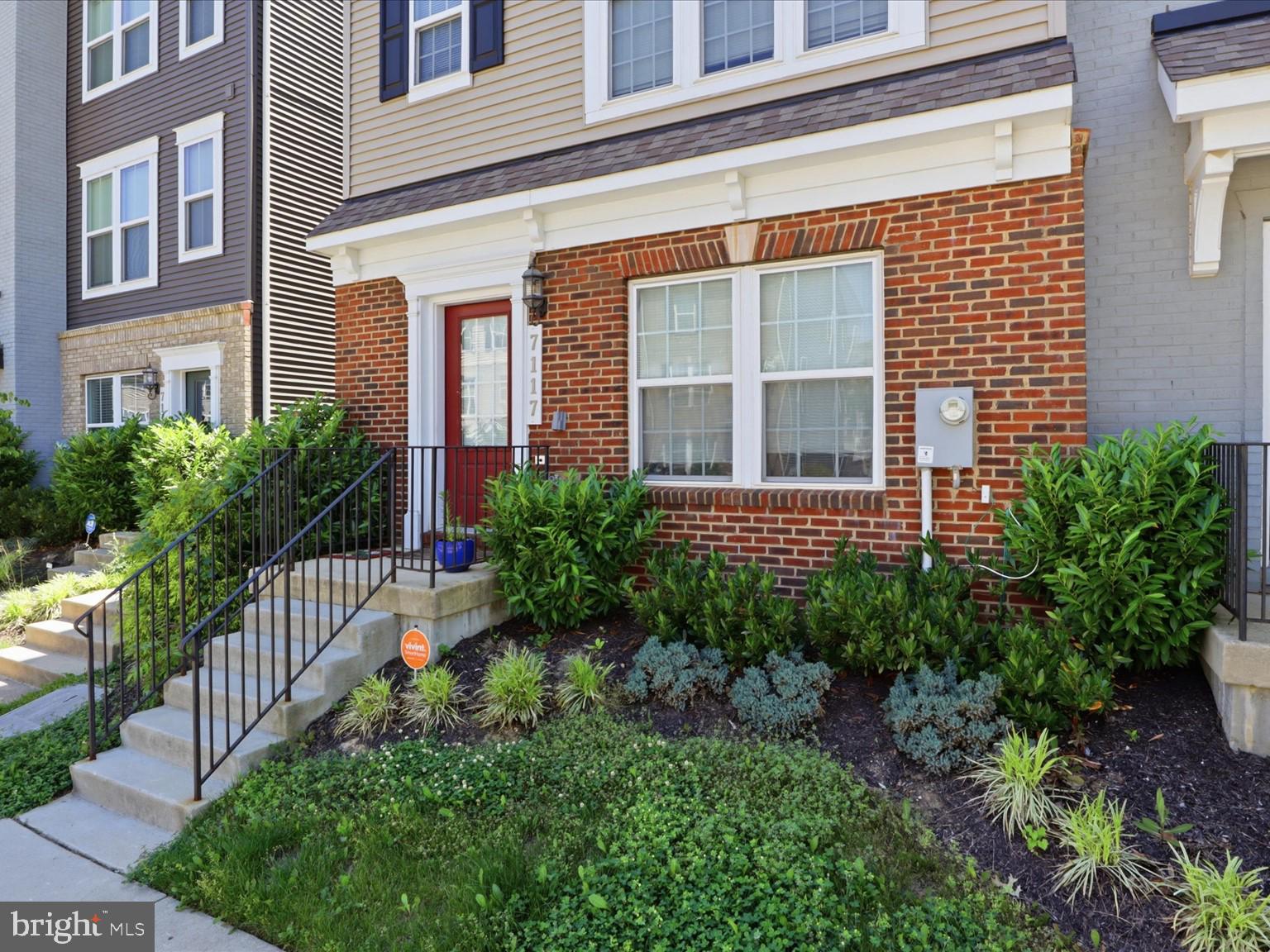 HYATTSVILLE - Residential