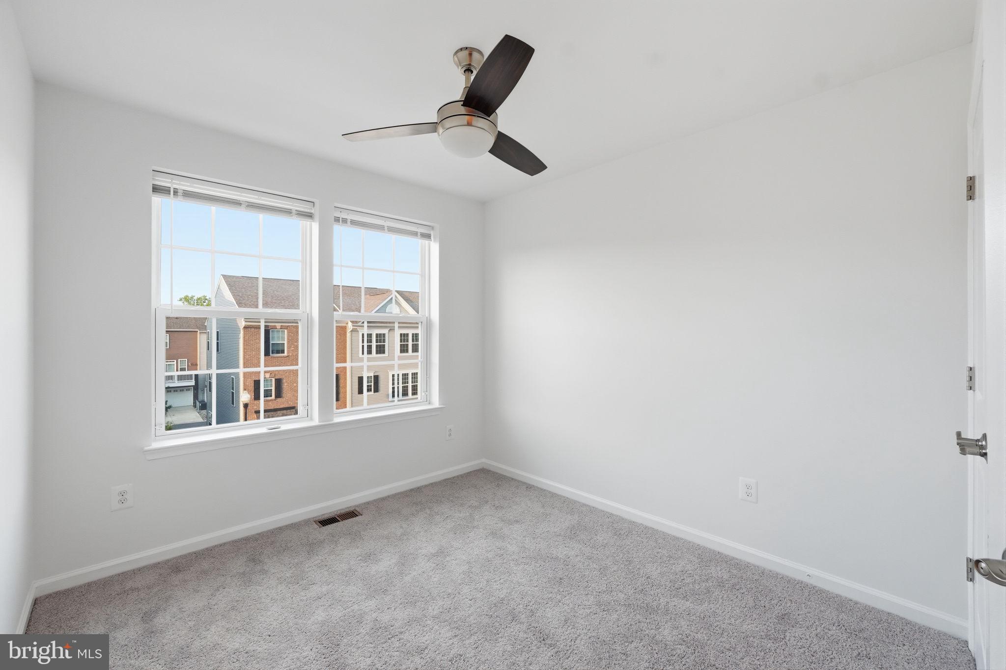 HYATTSVILLE - Residential