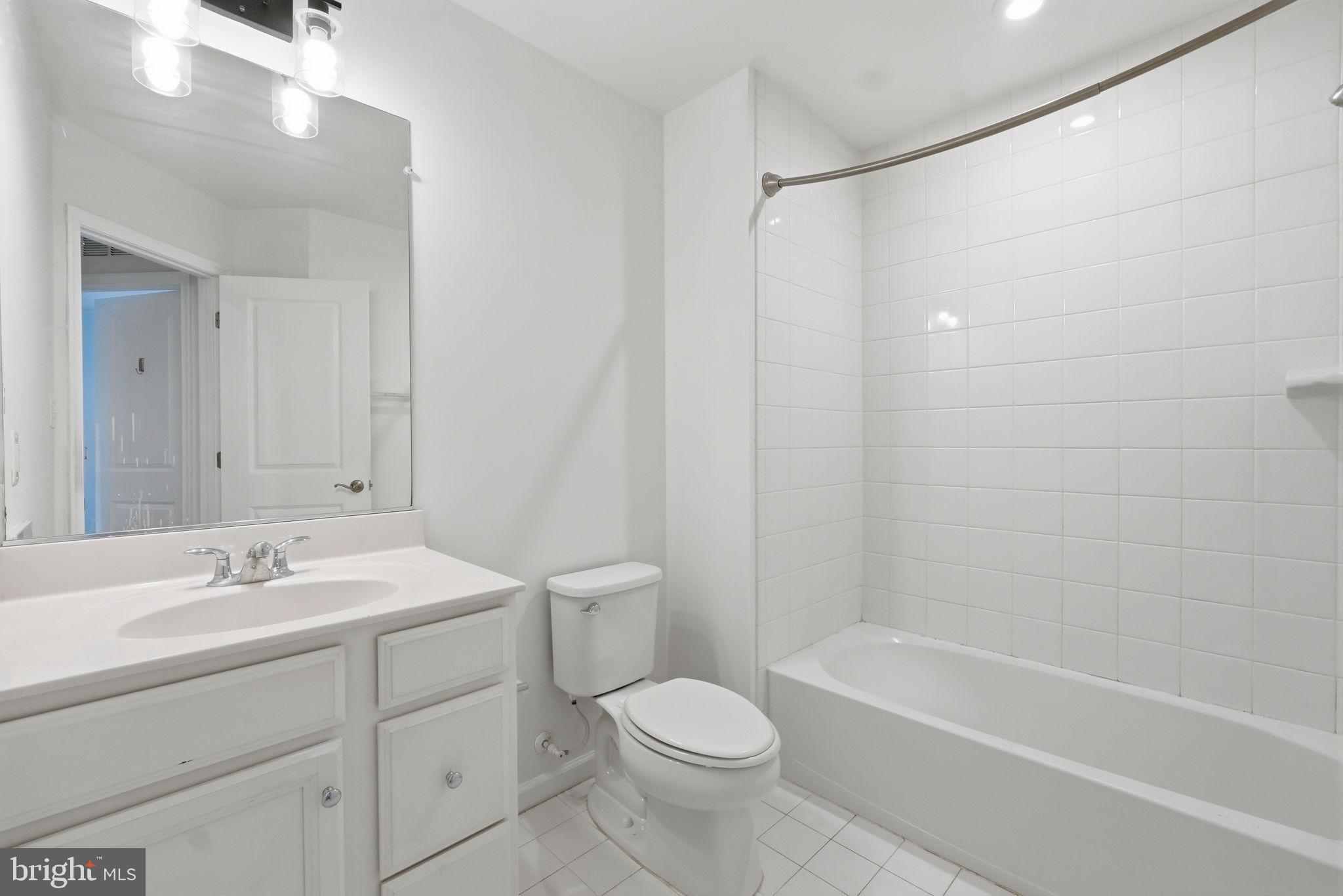 HYATTSVILLE - Residential