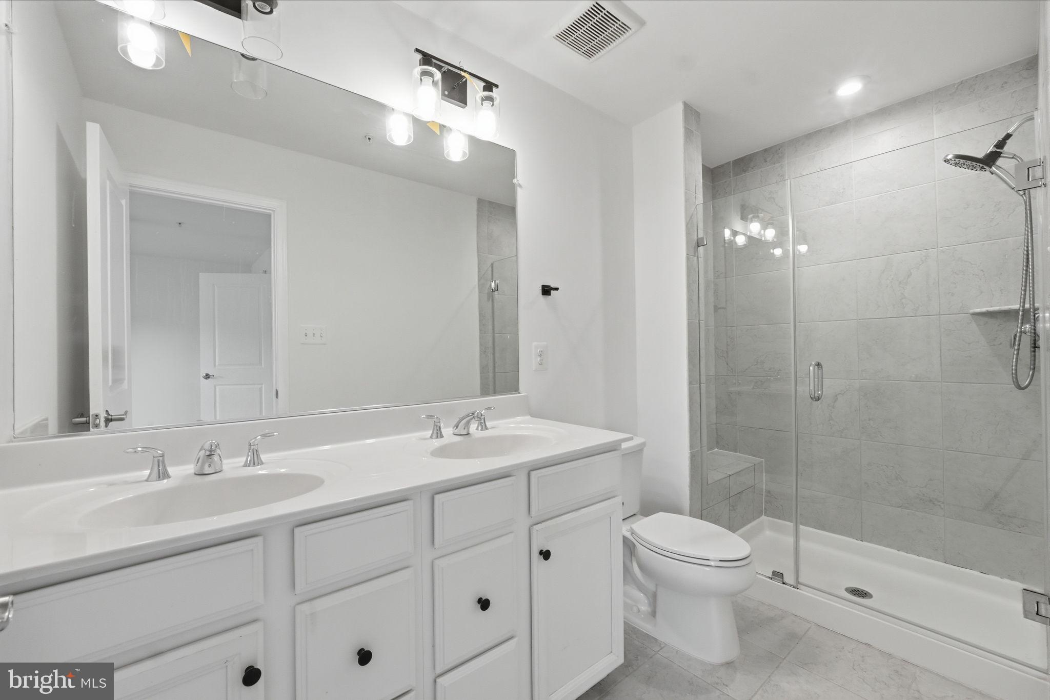 HYATTSVILLE - Residential
