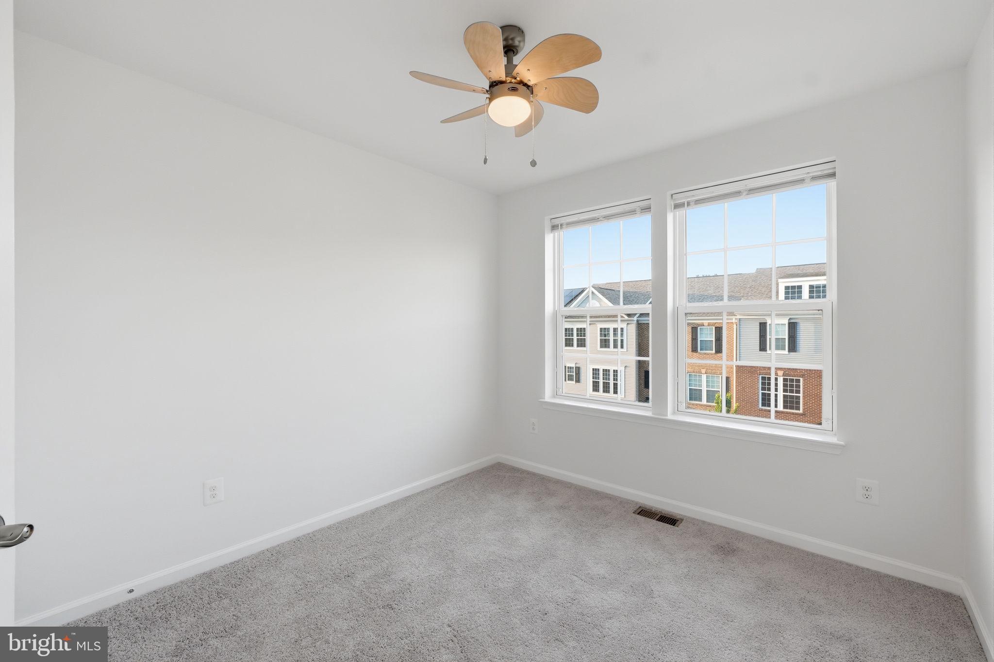 HYATTSVILLE - Residential