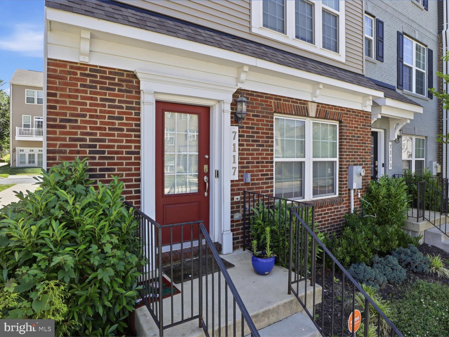 HYATTSVILLE - Residential