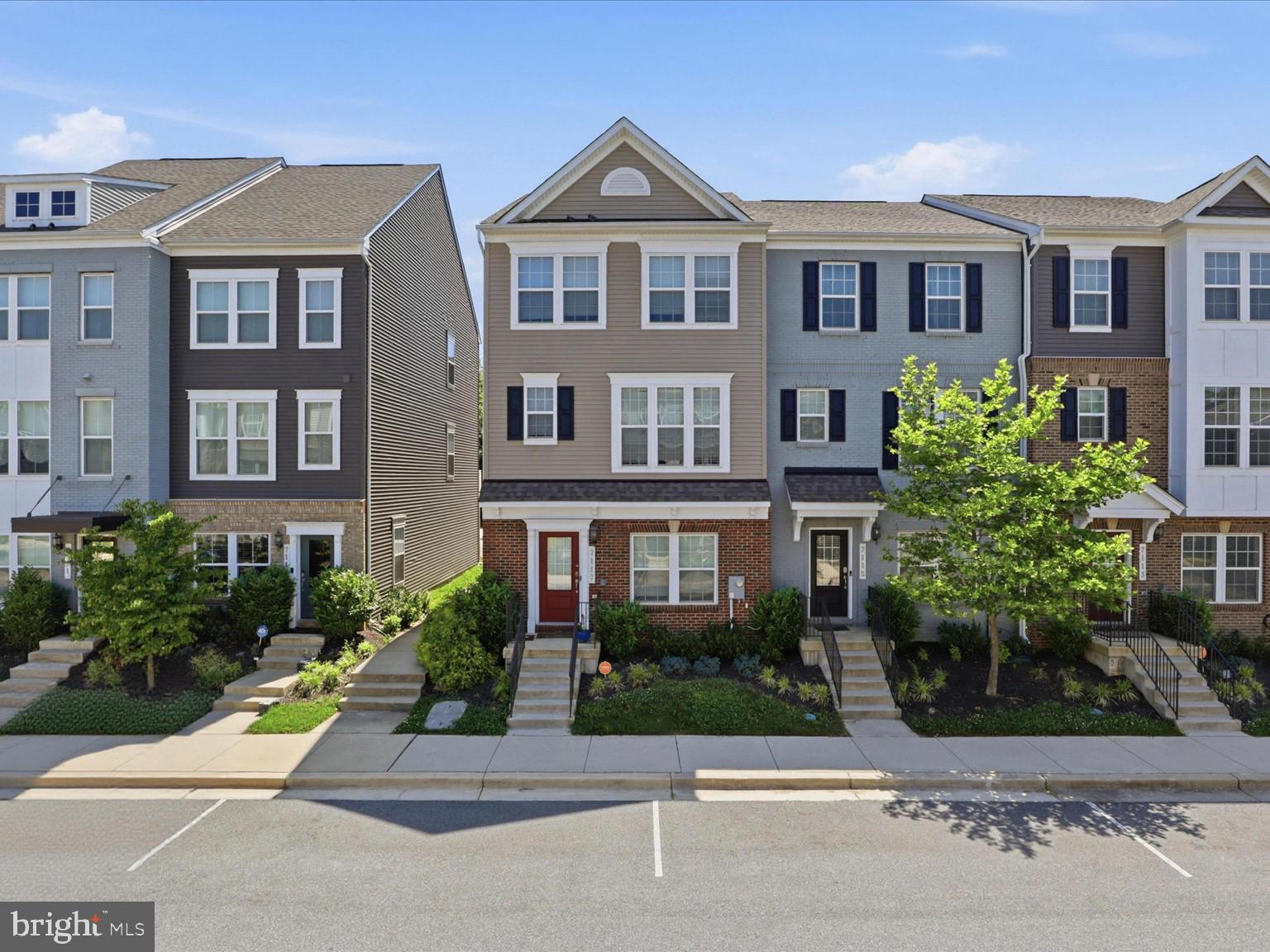 HYATTSVILLE - Residential