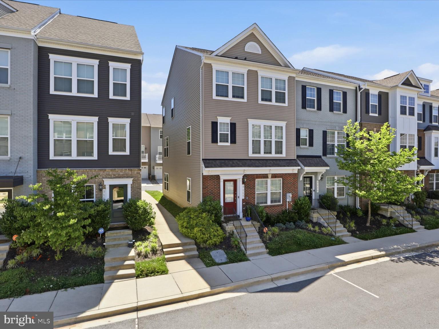 HYATTSVILLE - Residential