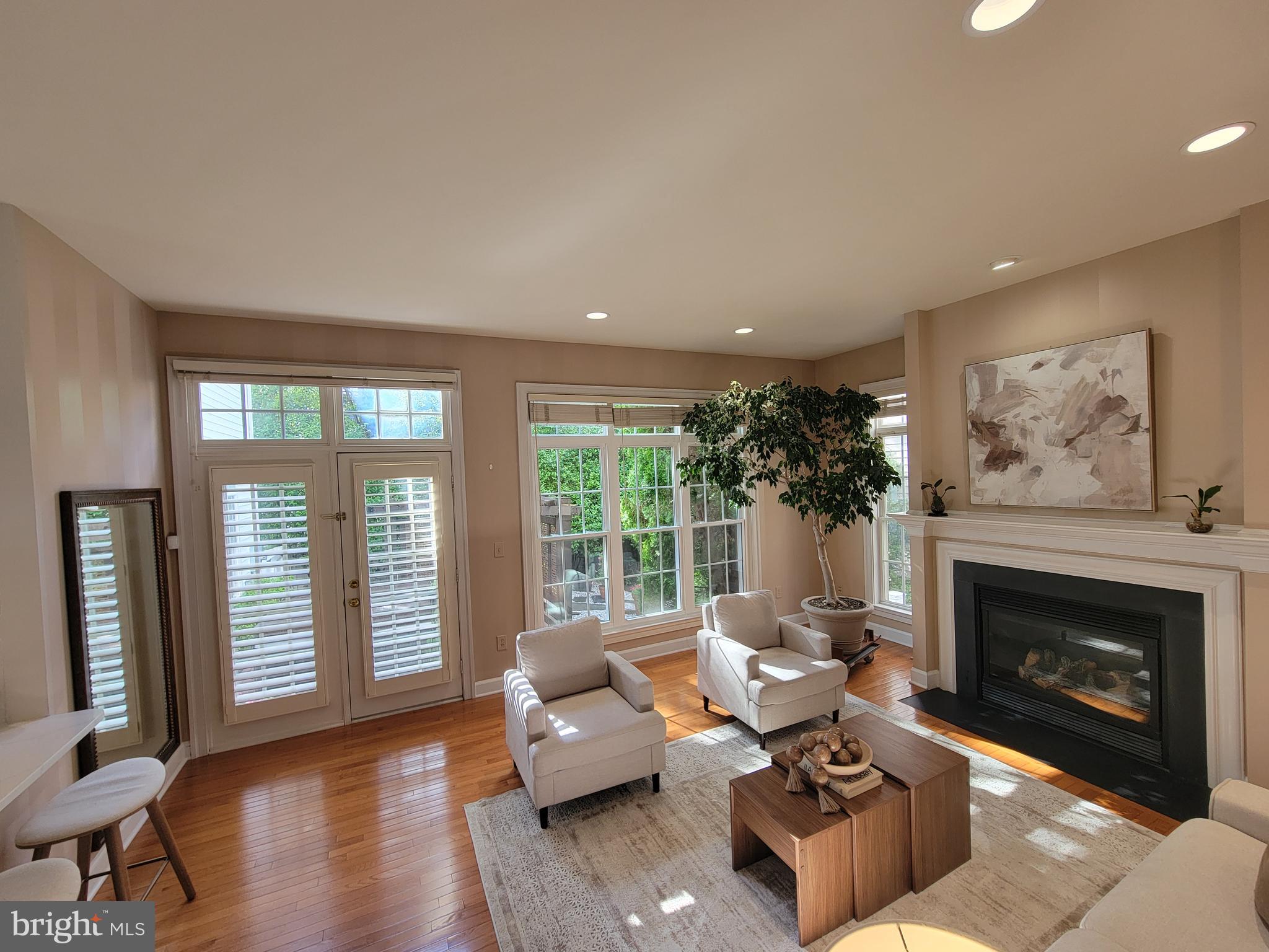 KING FARM WATKINS POND - Residential