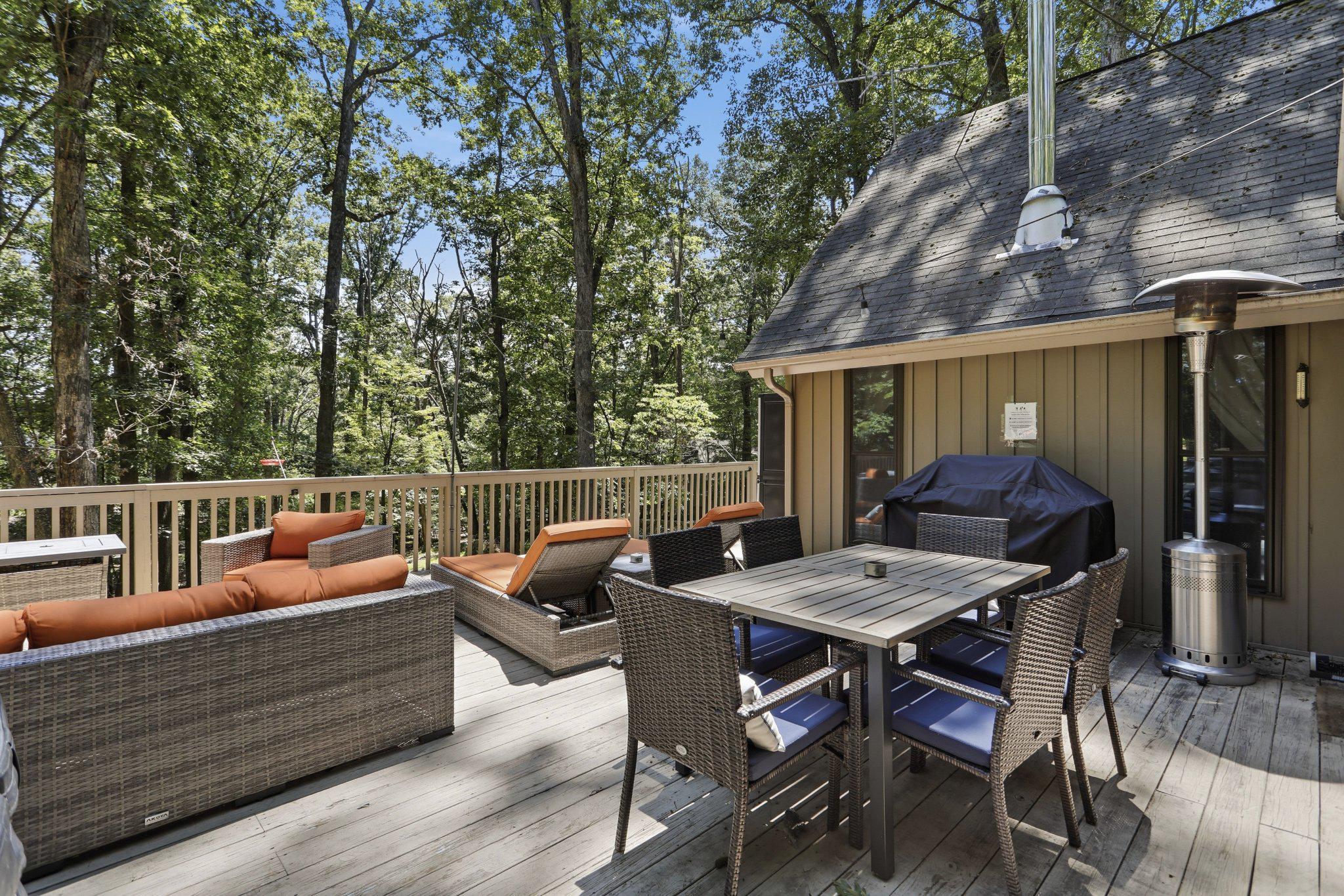 THE WOODS - Residential