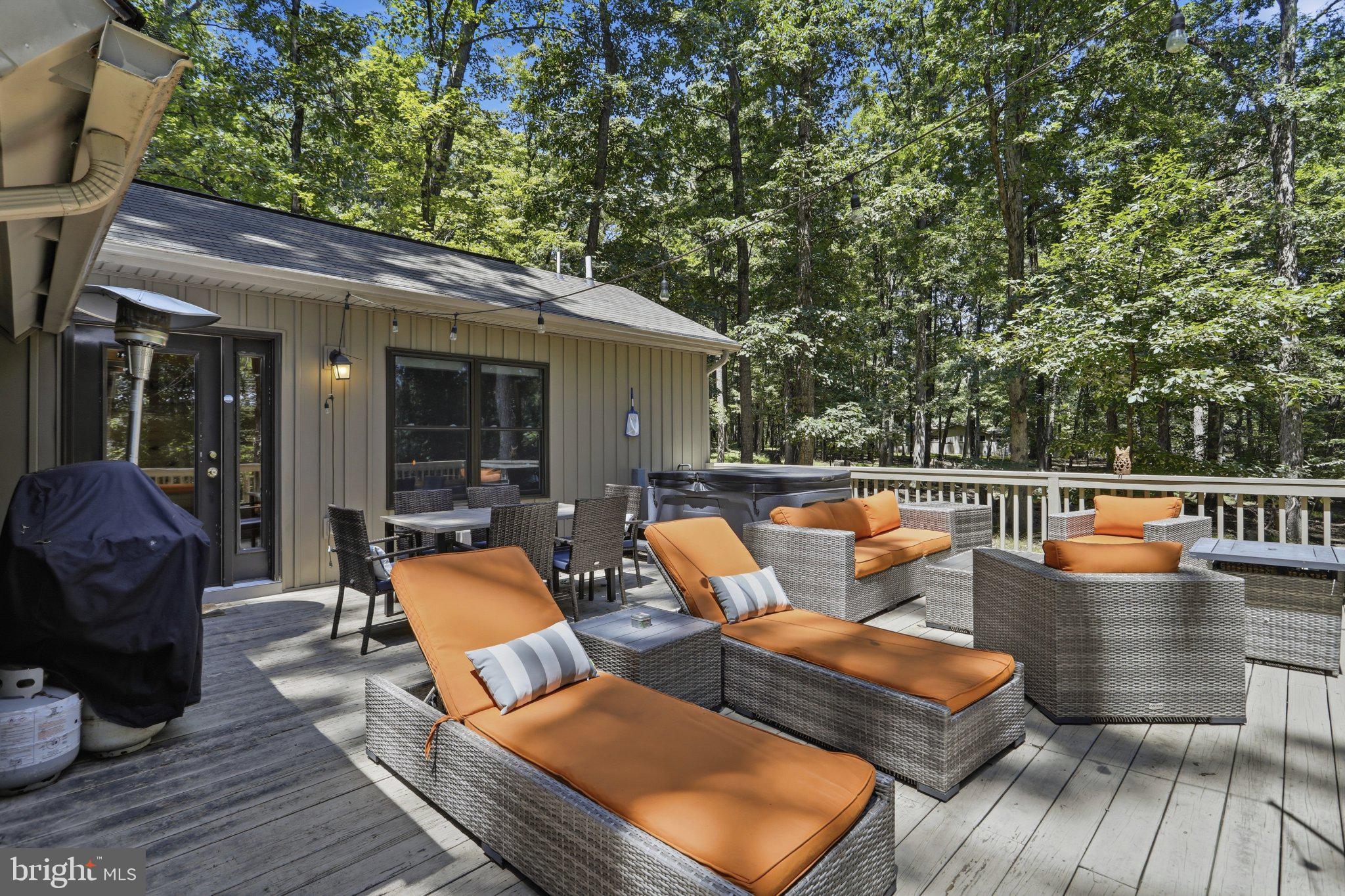 THE WOODS - Residential