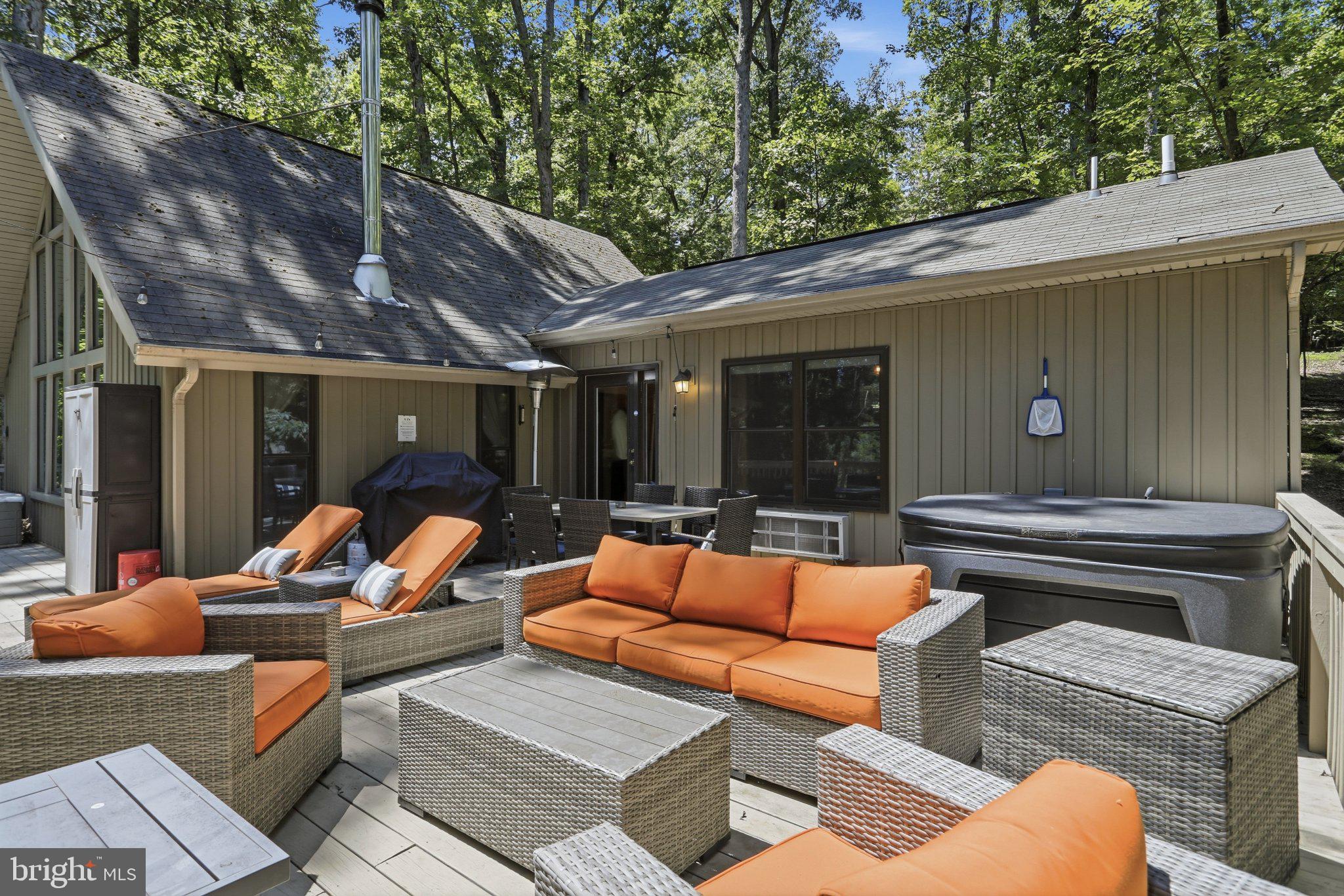THE WOODS - Residential