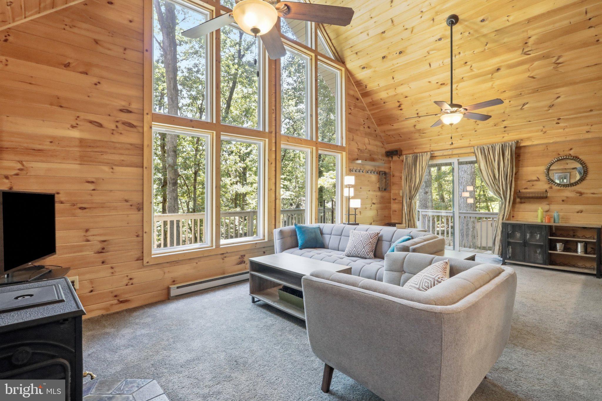 THE WOODS - Residential