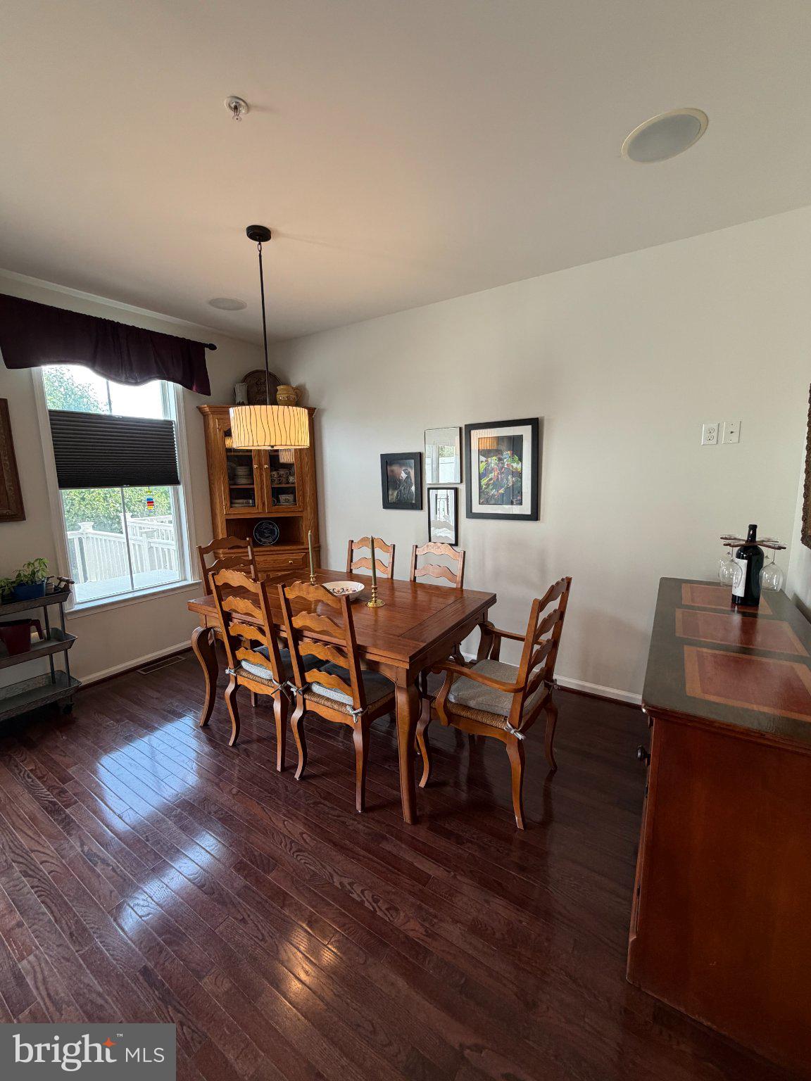 ELLENDALE - Residential