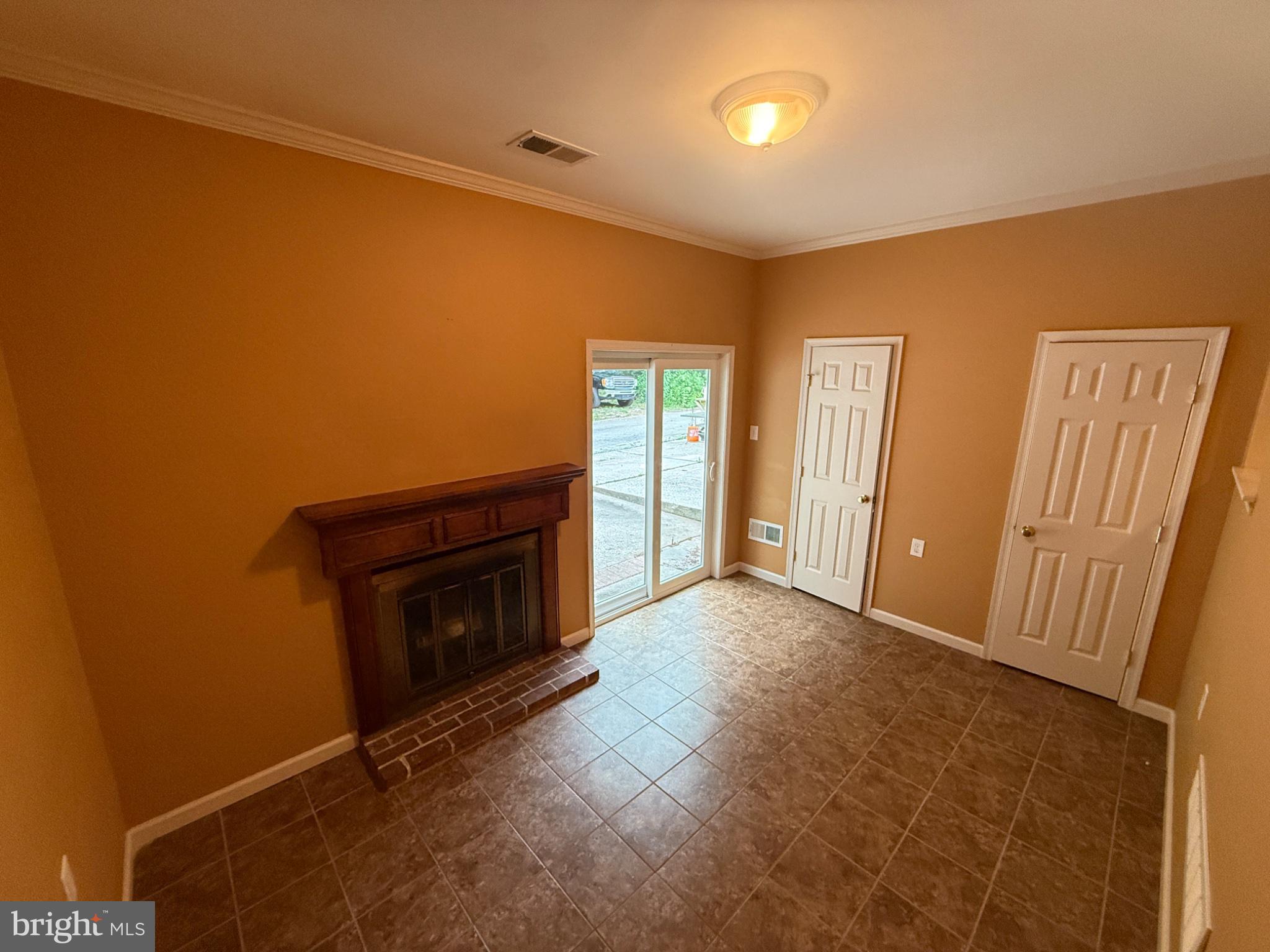 BRYN ERIN - Residential