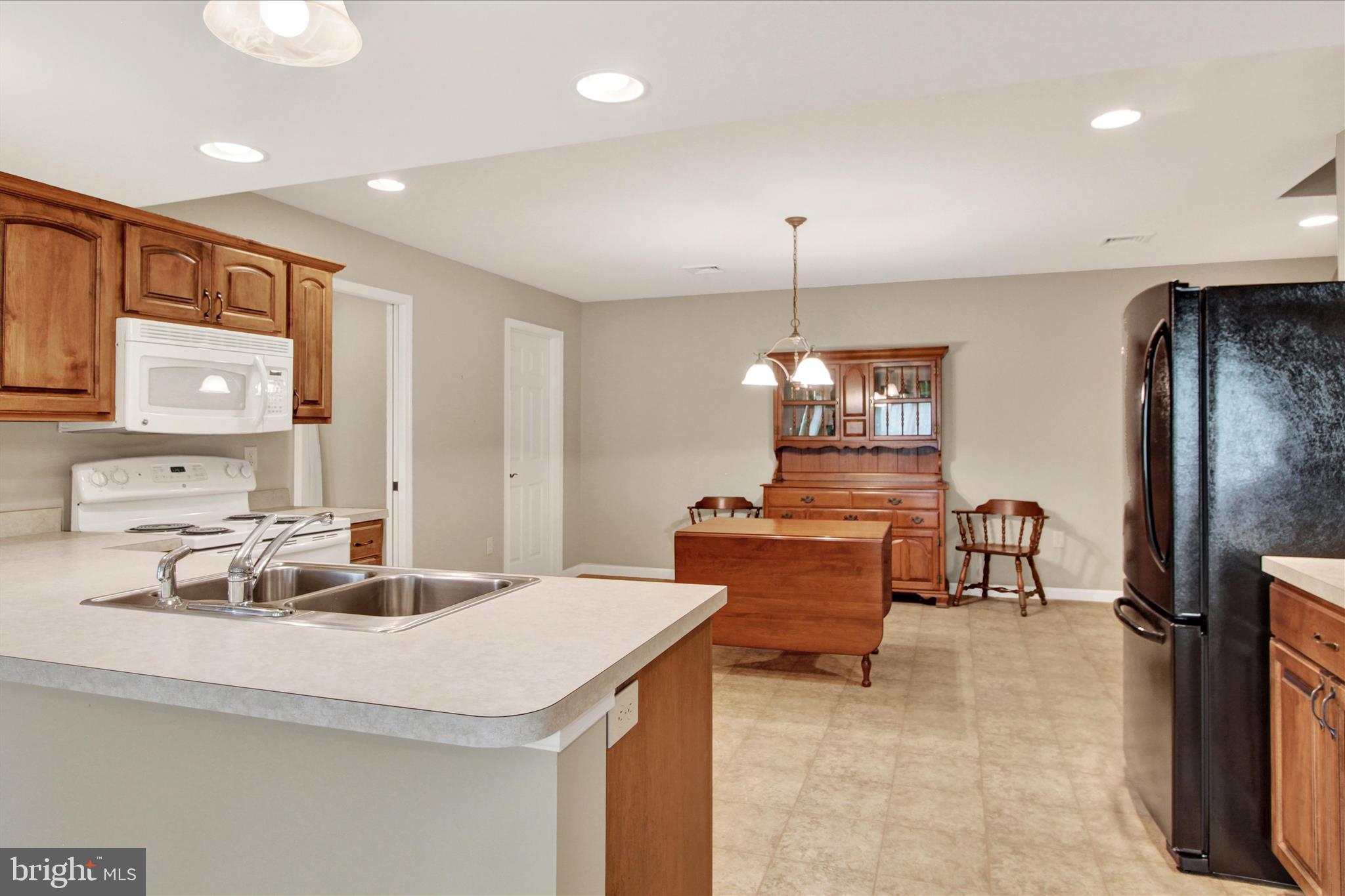 BROOKSHIRE - Residential