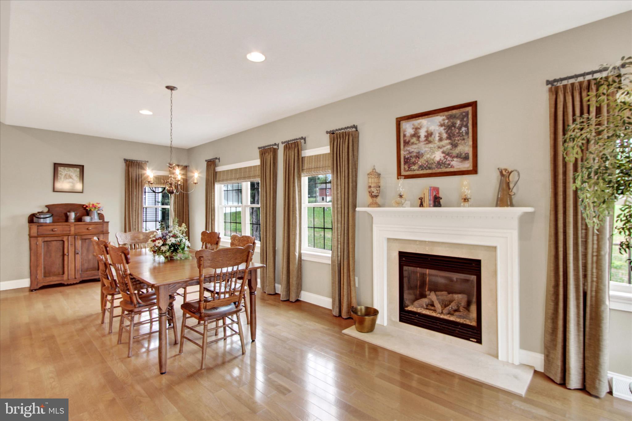 BROOKSHIRE - Residential