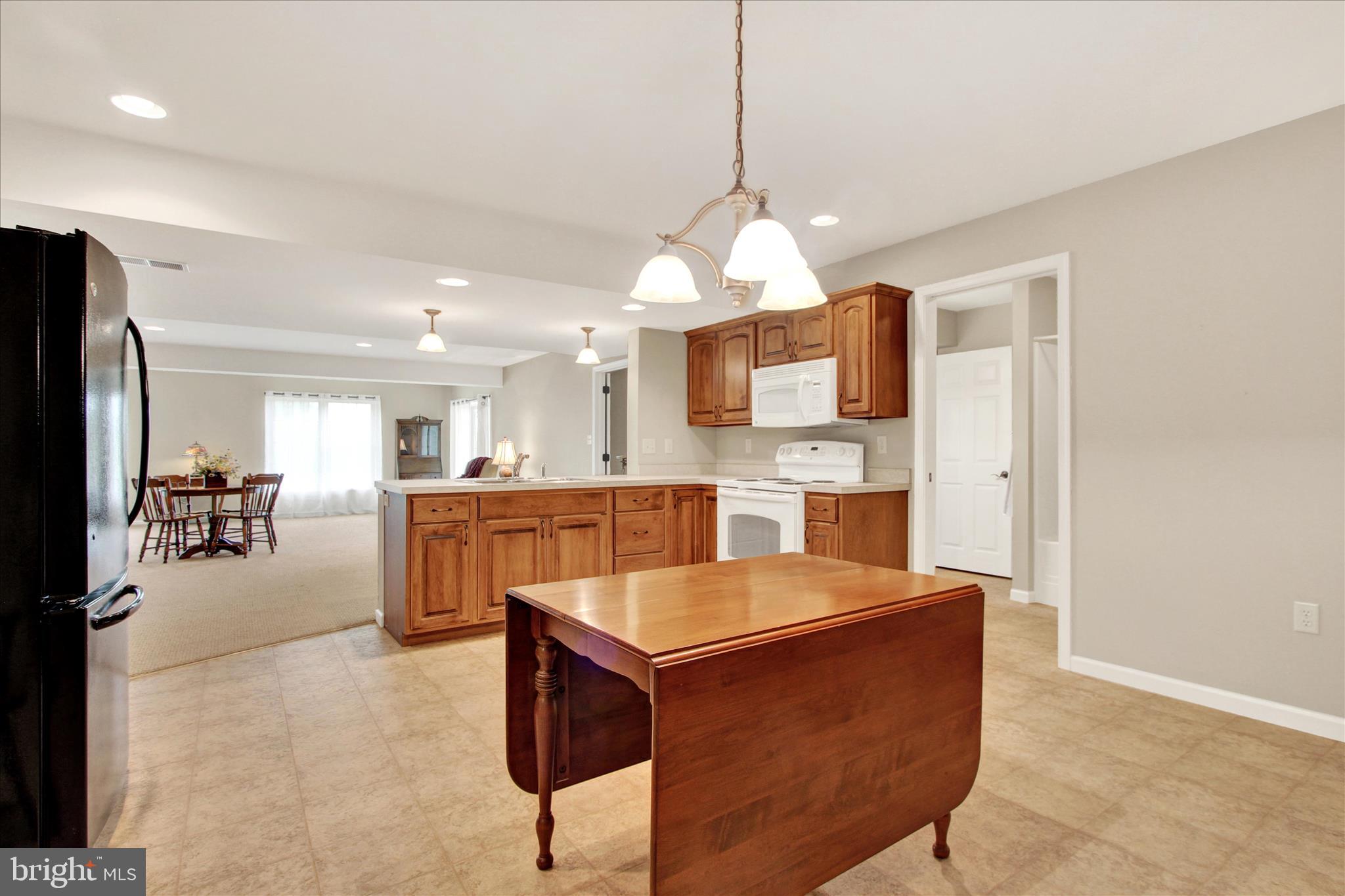 BROOKSHIRE - Residential
