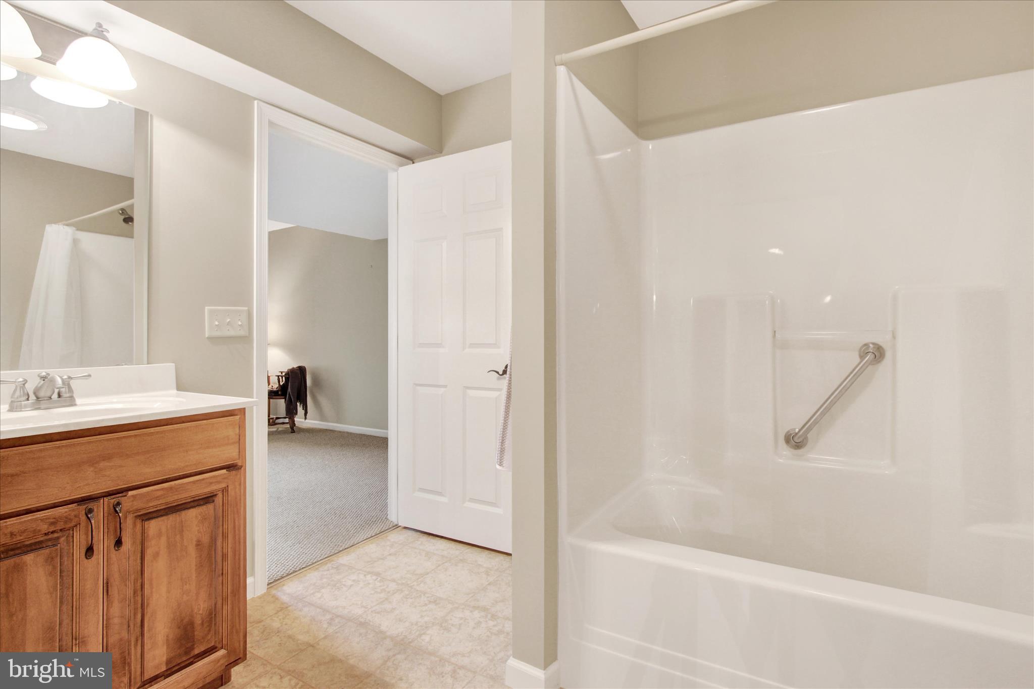 BROOKSHIRE - Residential