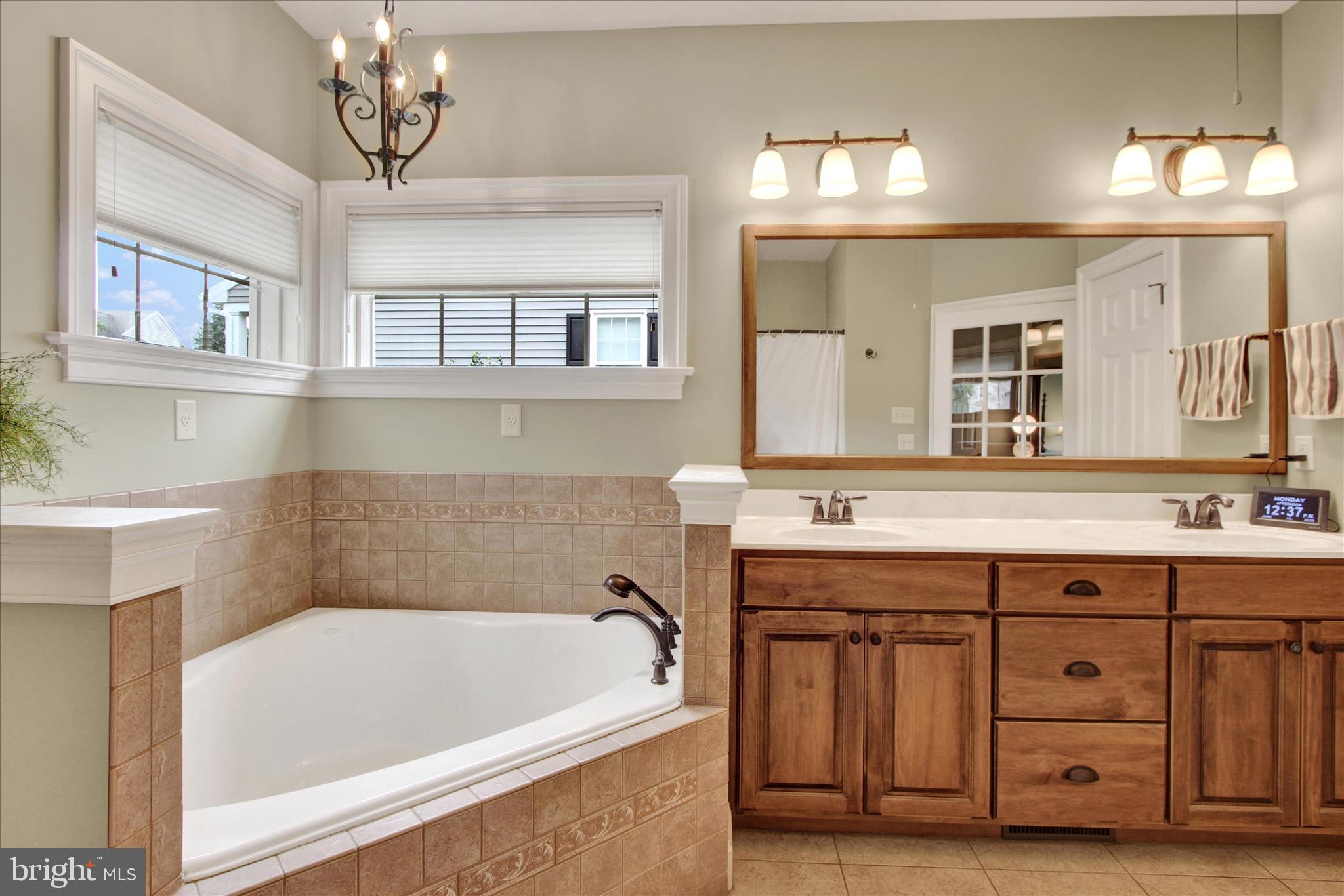 BROOKSHIRE - Residential