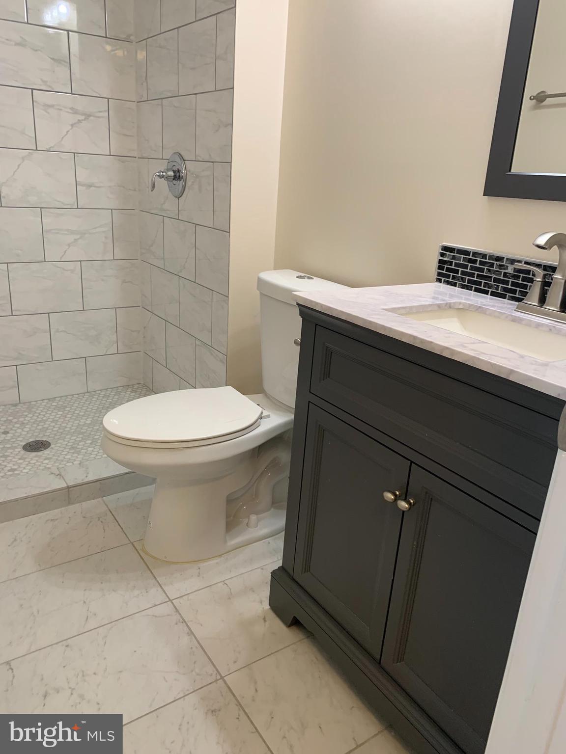 LONGMEAD CROSSING - Residential Lease