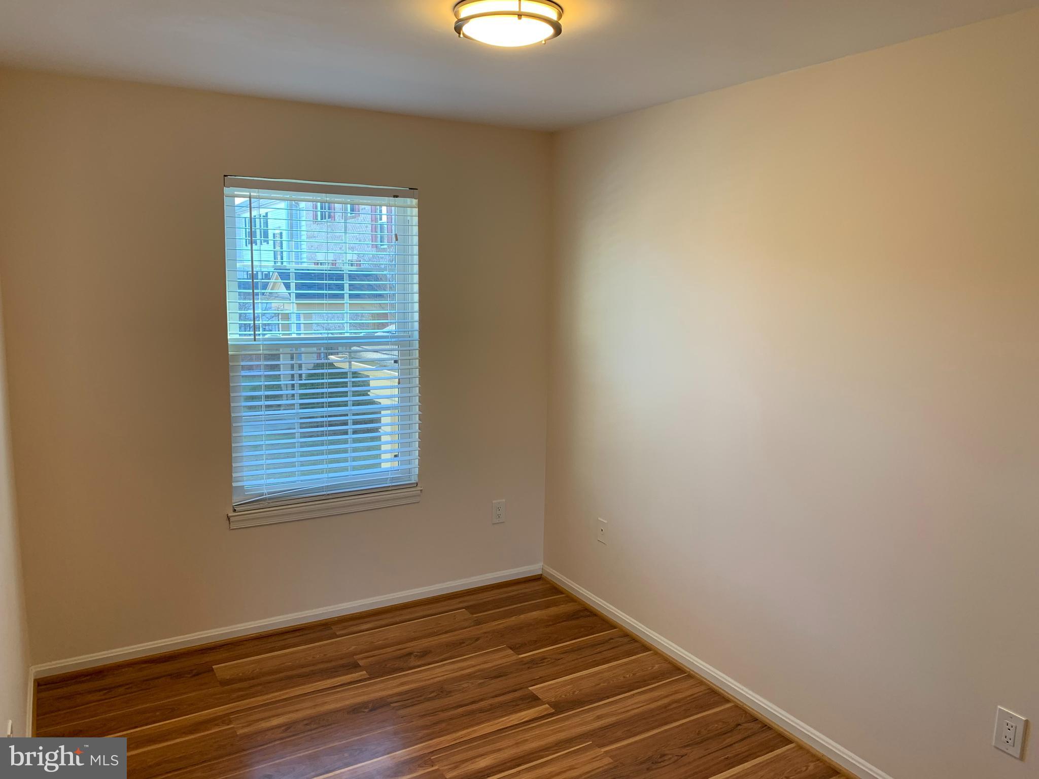 LONGMEAD CROSSING - Residential Lease