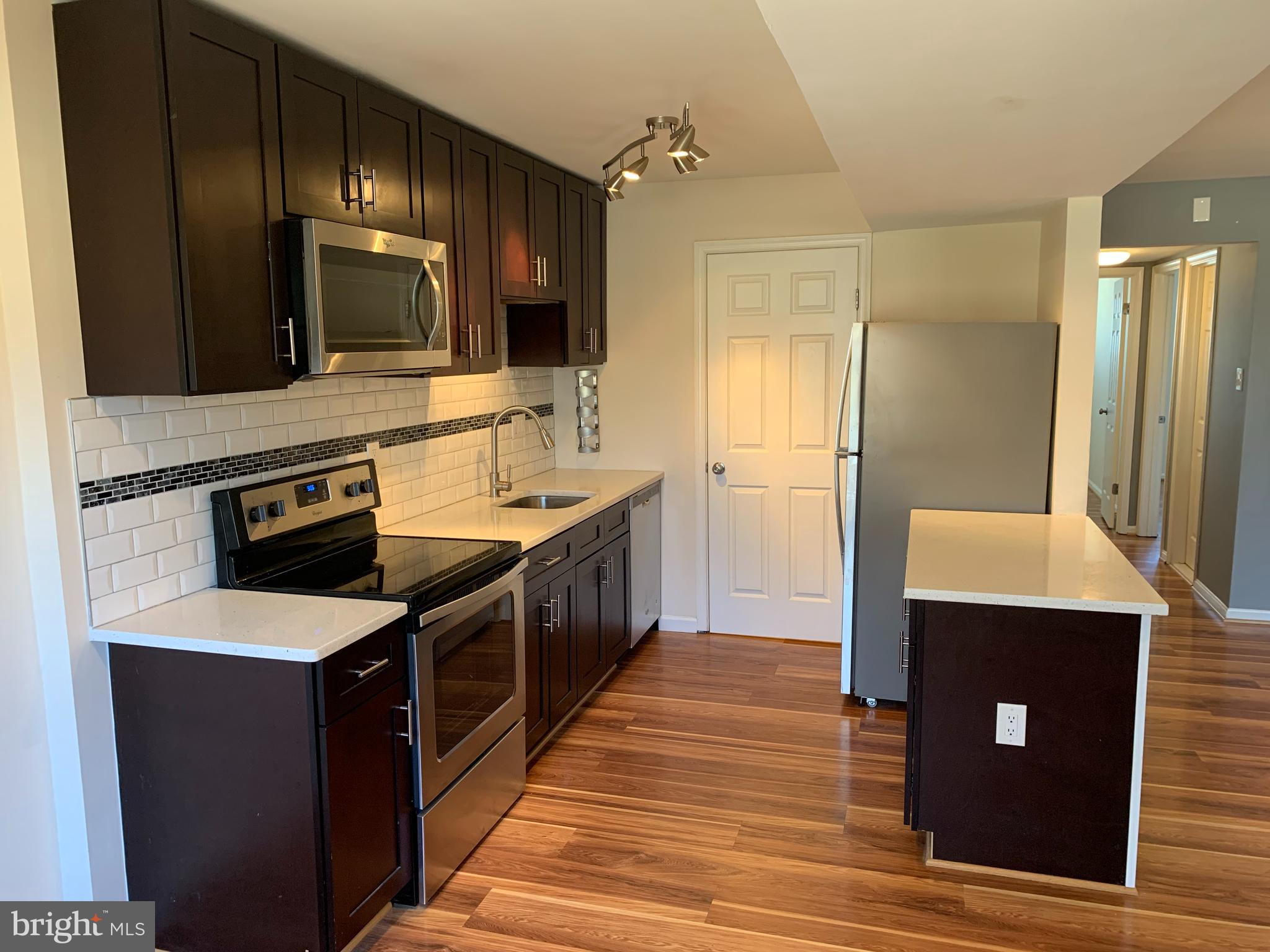LONGMEAD CROSSING - Residential Lease