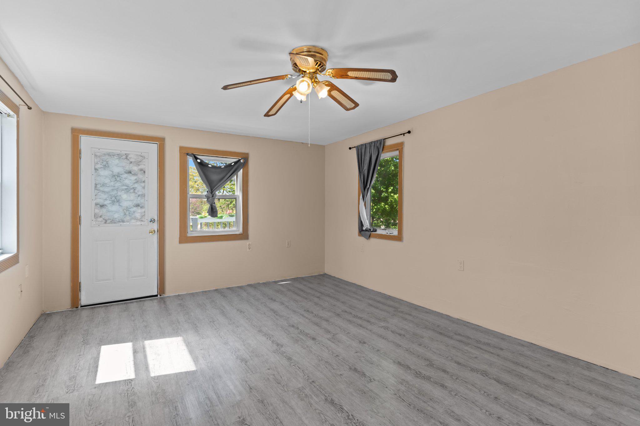 ROCKLEDGE - Residential
