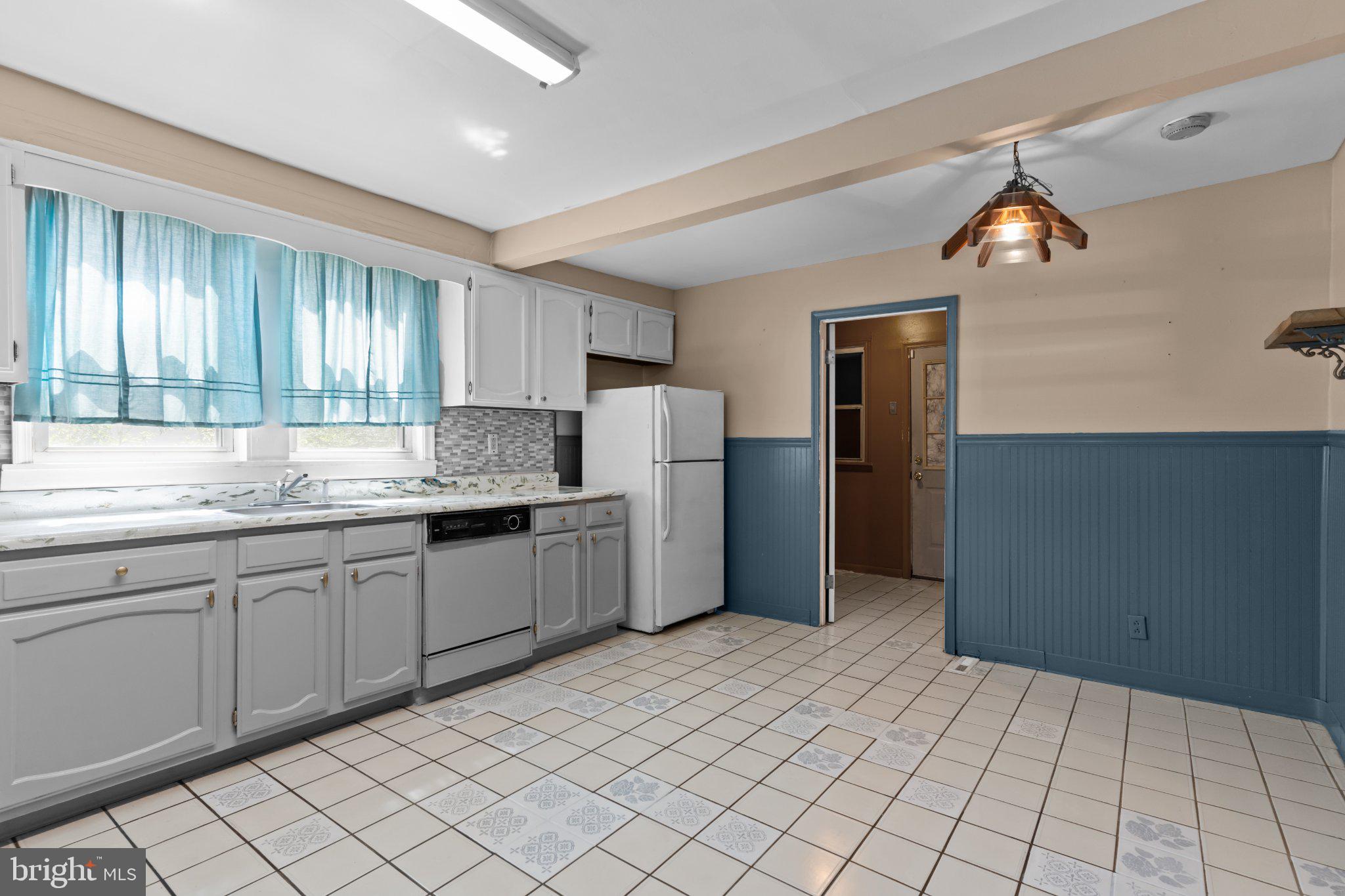 ROCKLEDGE - Residential