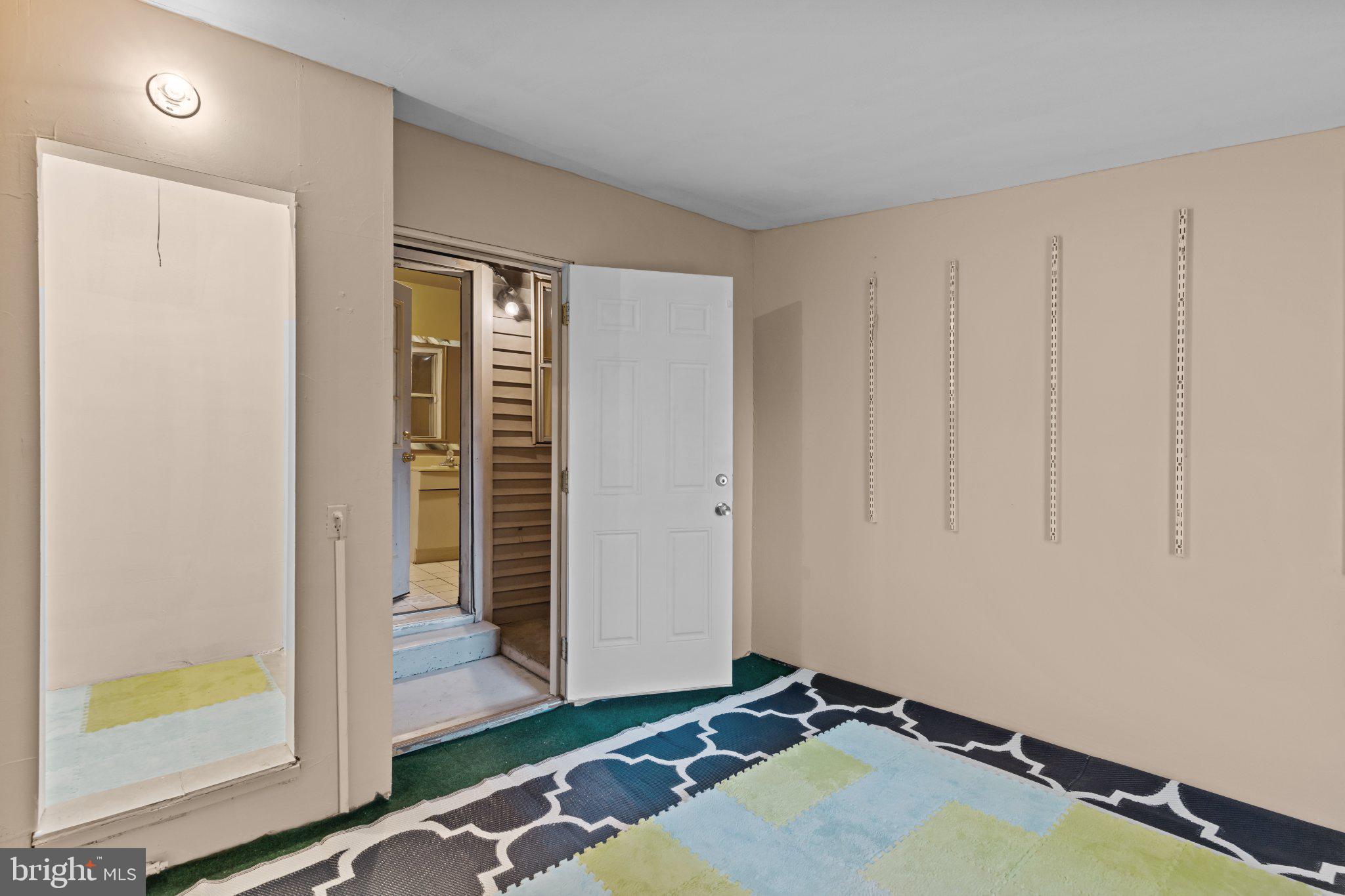 ROCKLEDGE - Residential