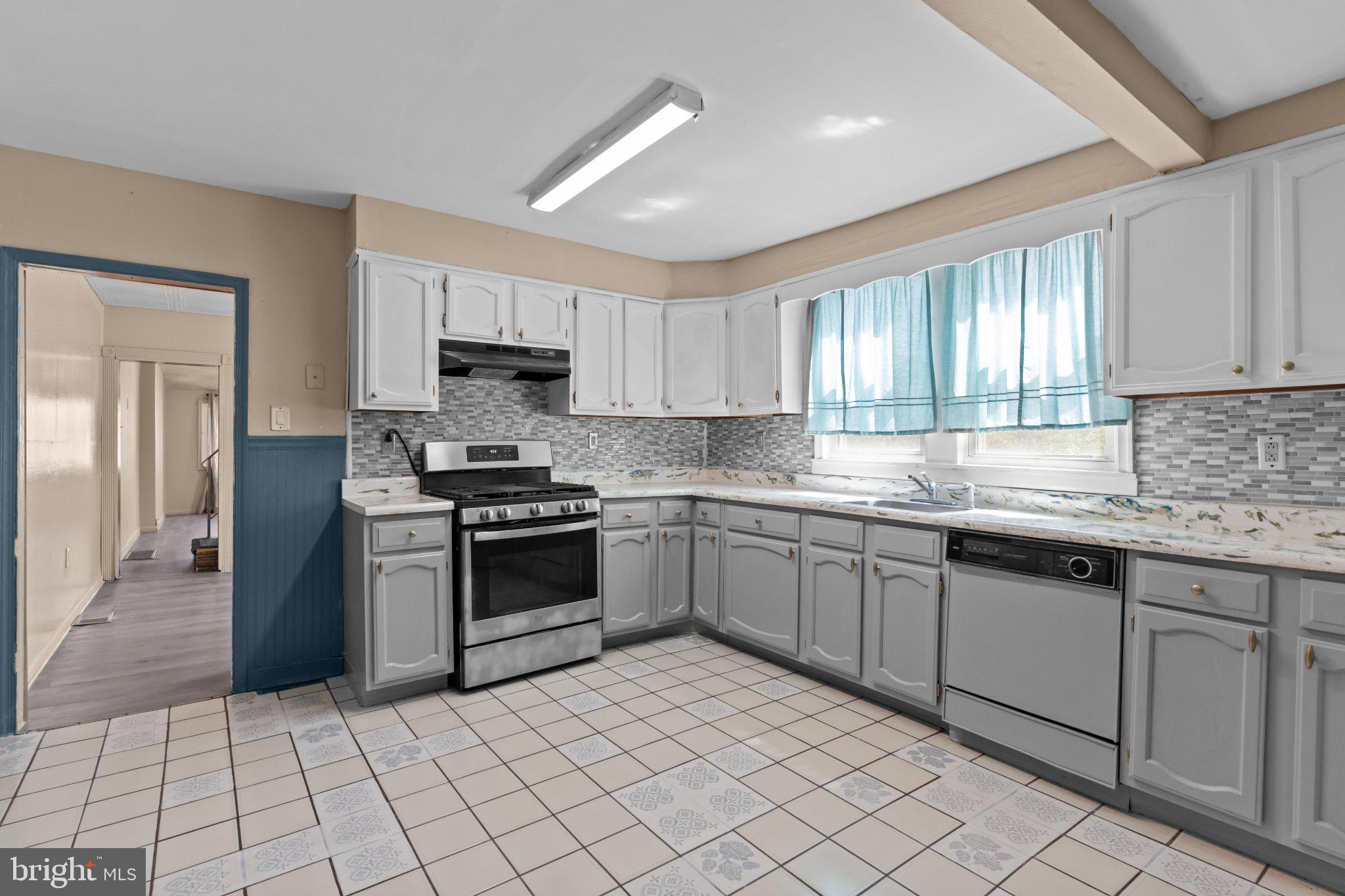 ROCKLEDGE - Residential