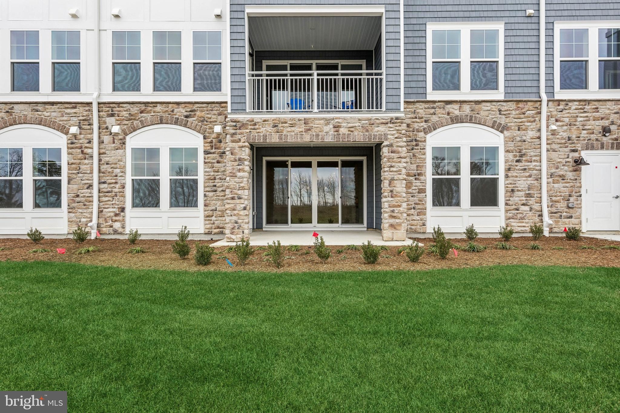 FOUR SEASONS AT KENT ISLAND - Residential