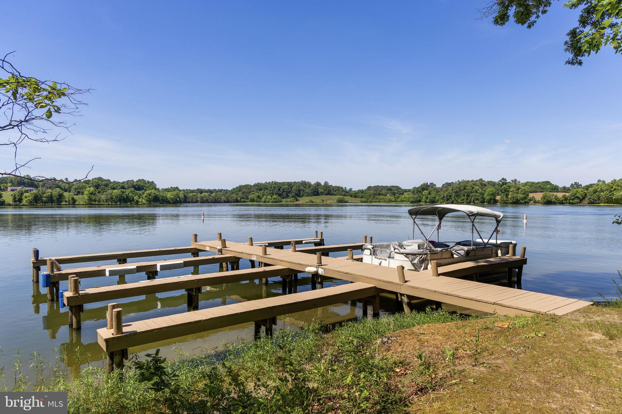 COUNTRYSIDE ON LAKE ANNA - Residential
