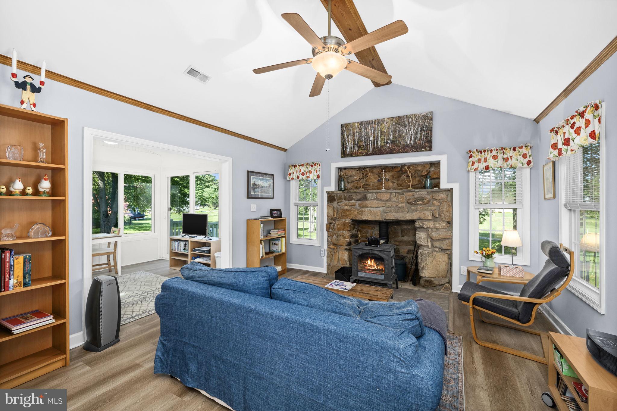 COUNTRYSIDE ON LAKE ANNA - Residential