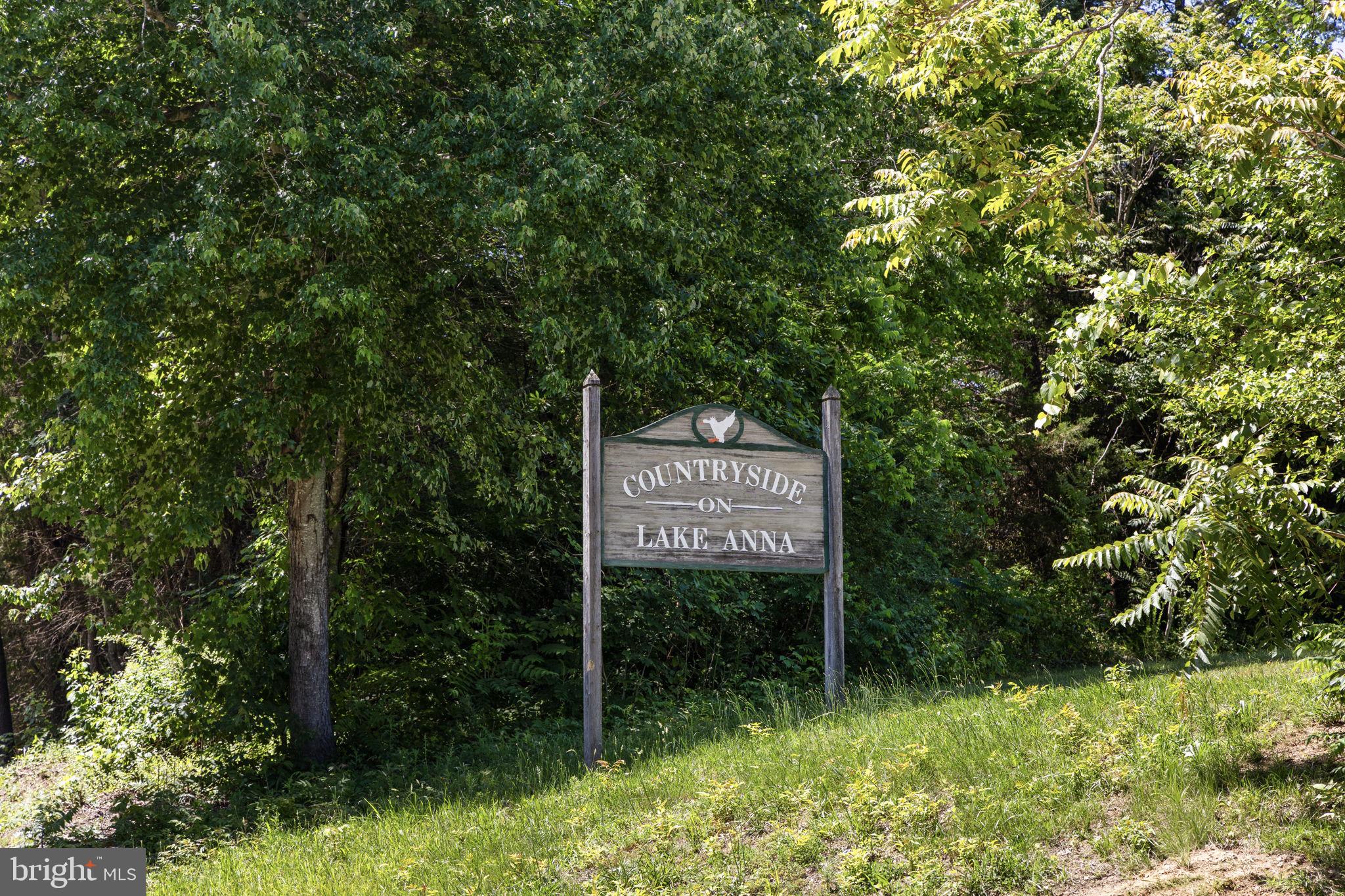COUNTRYSIDE ON LAKE ANNA - Residential