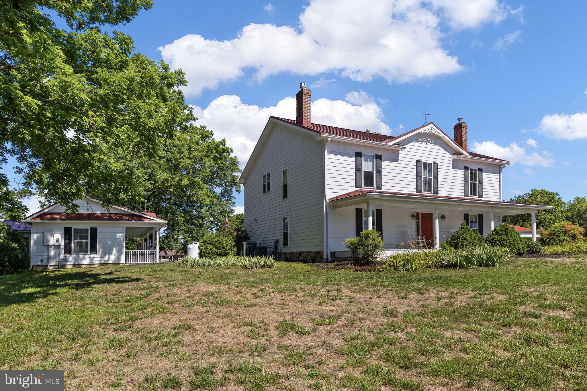 COUNTRYSIDE ON LAKE ANNA - Residential