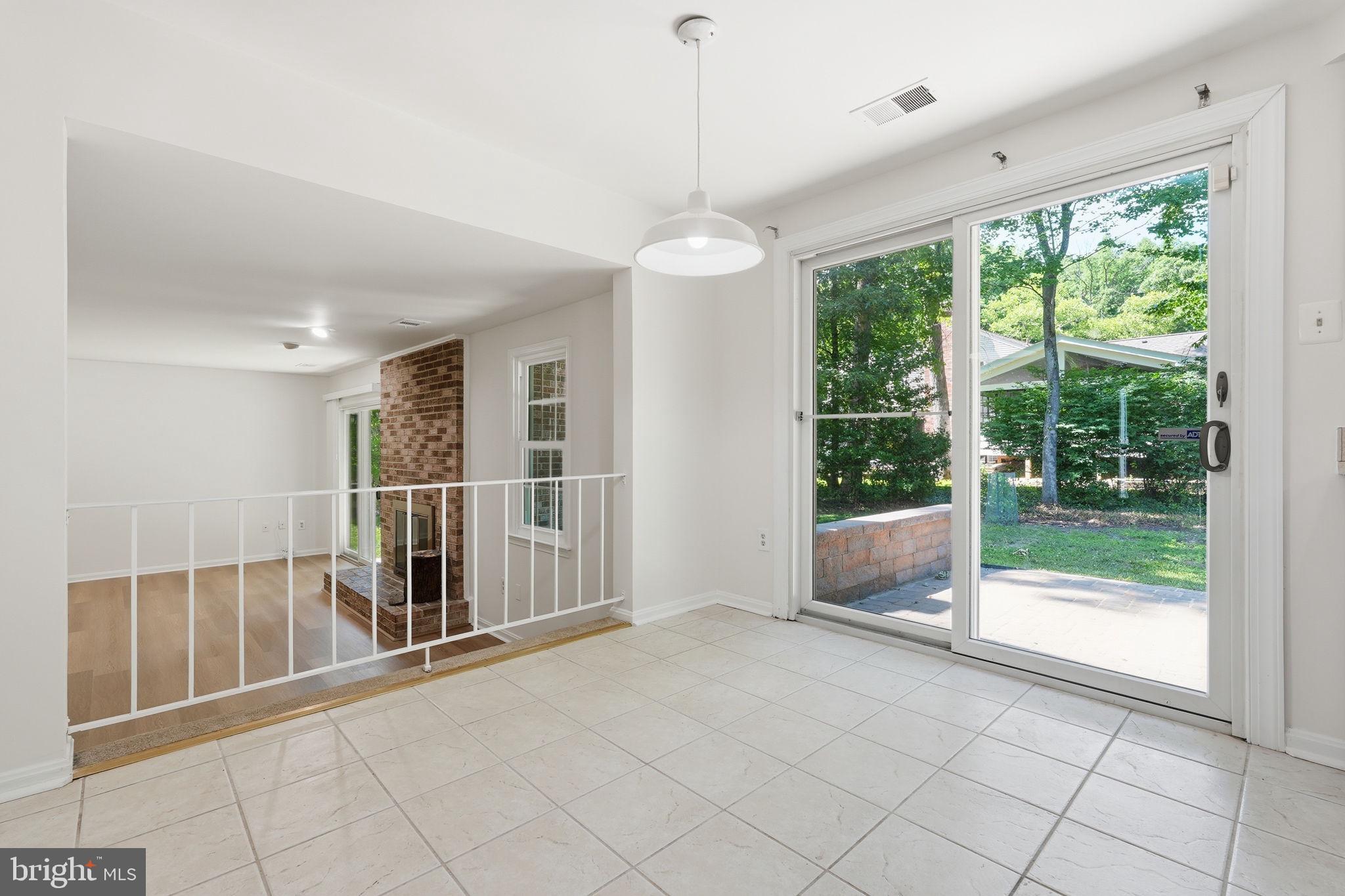HICKORY RIDGE - Residential
