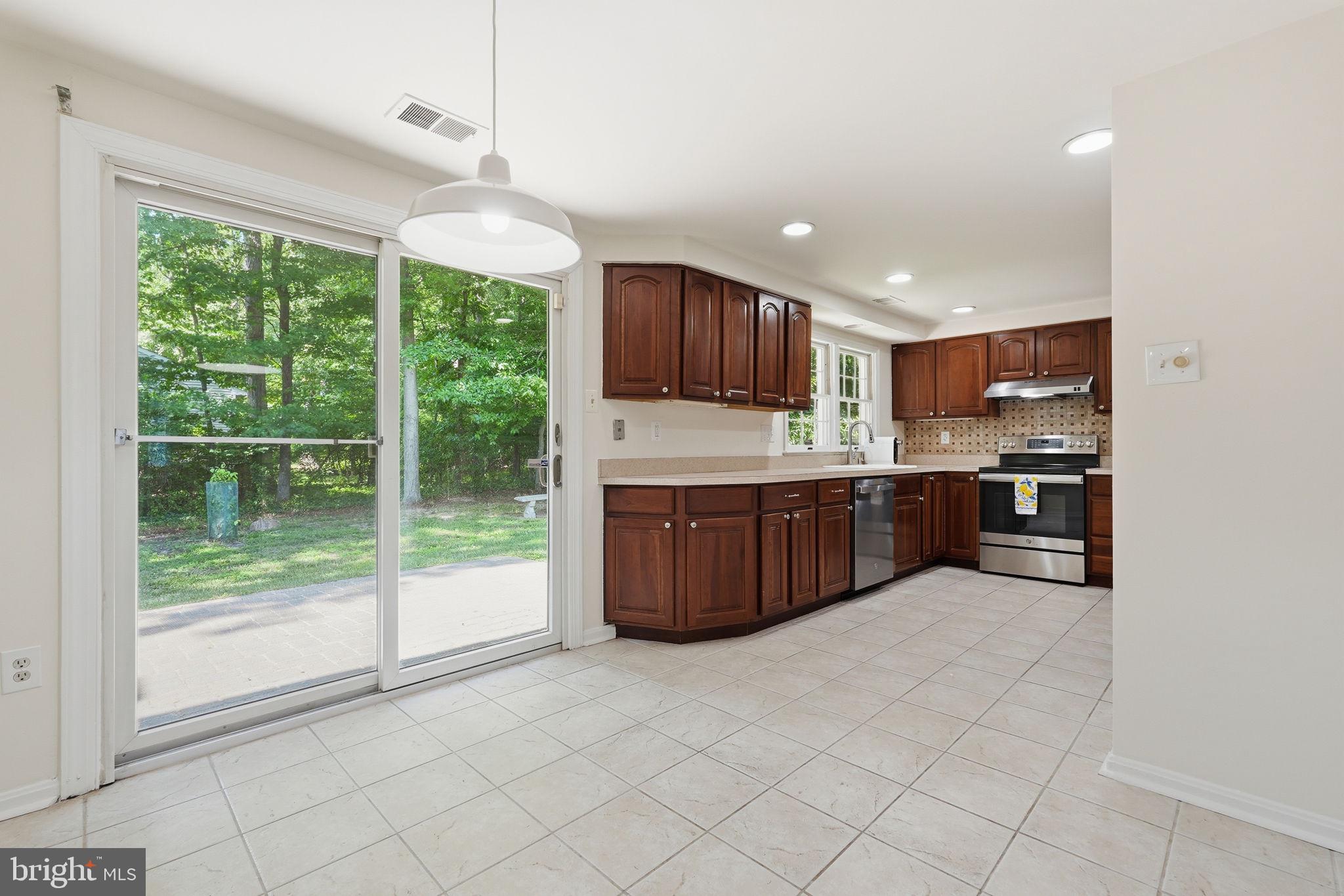 HICKORY RIDGE - Residential