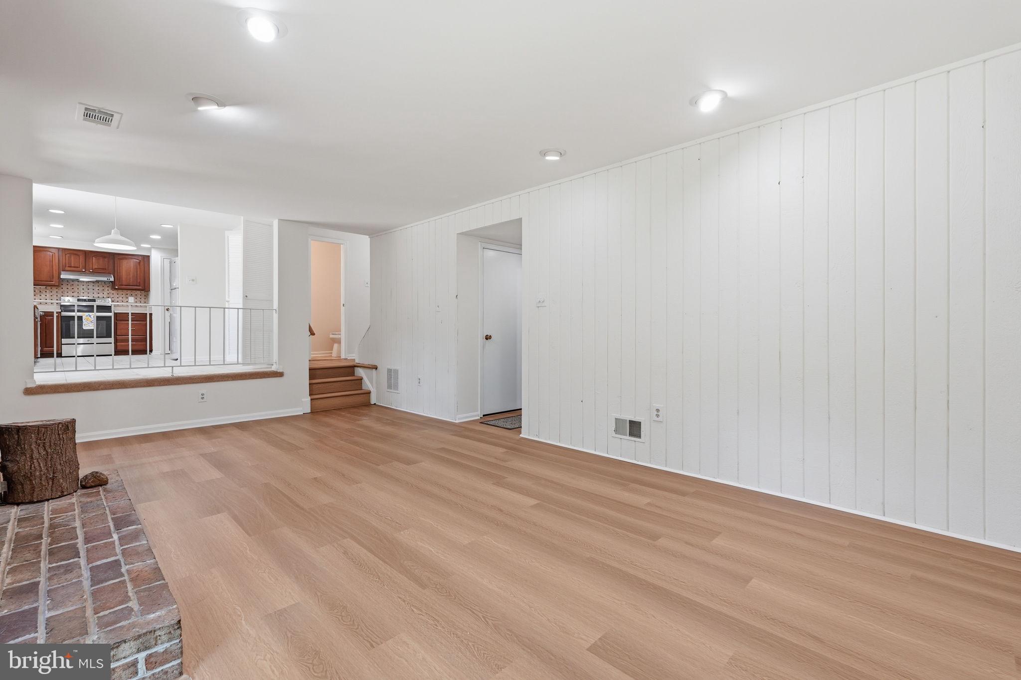 HICKORY RIDGE - Residential