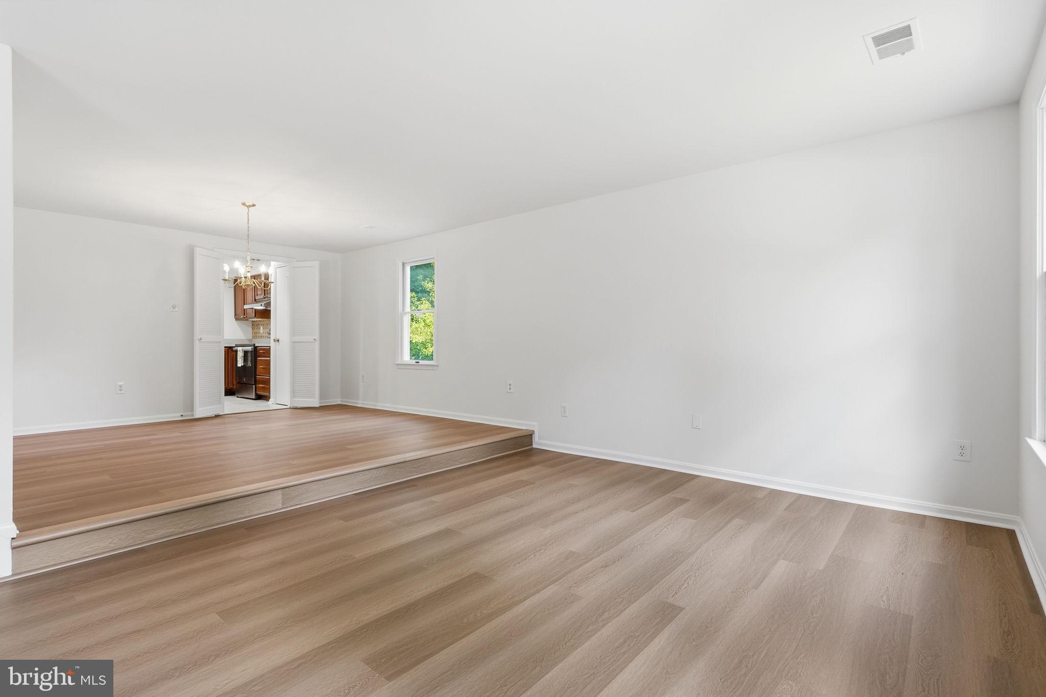 HICKORY RIDGE - Residential