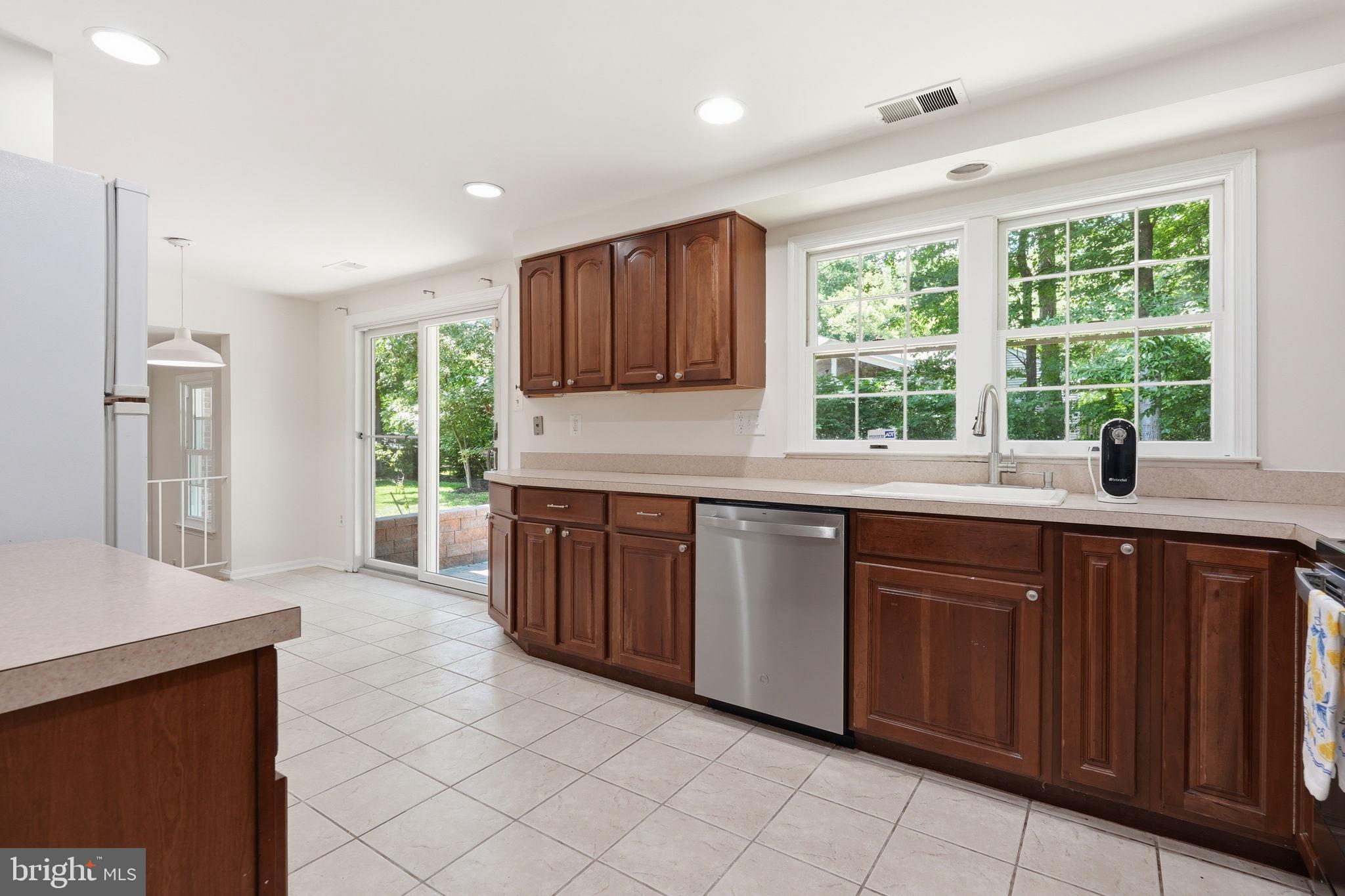 HICKORY RIDGE - Residential