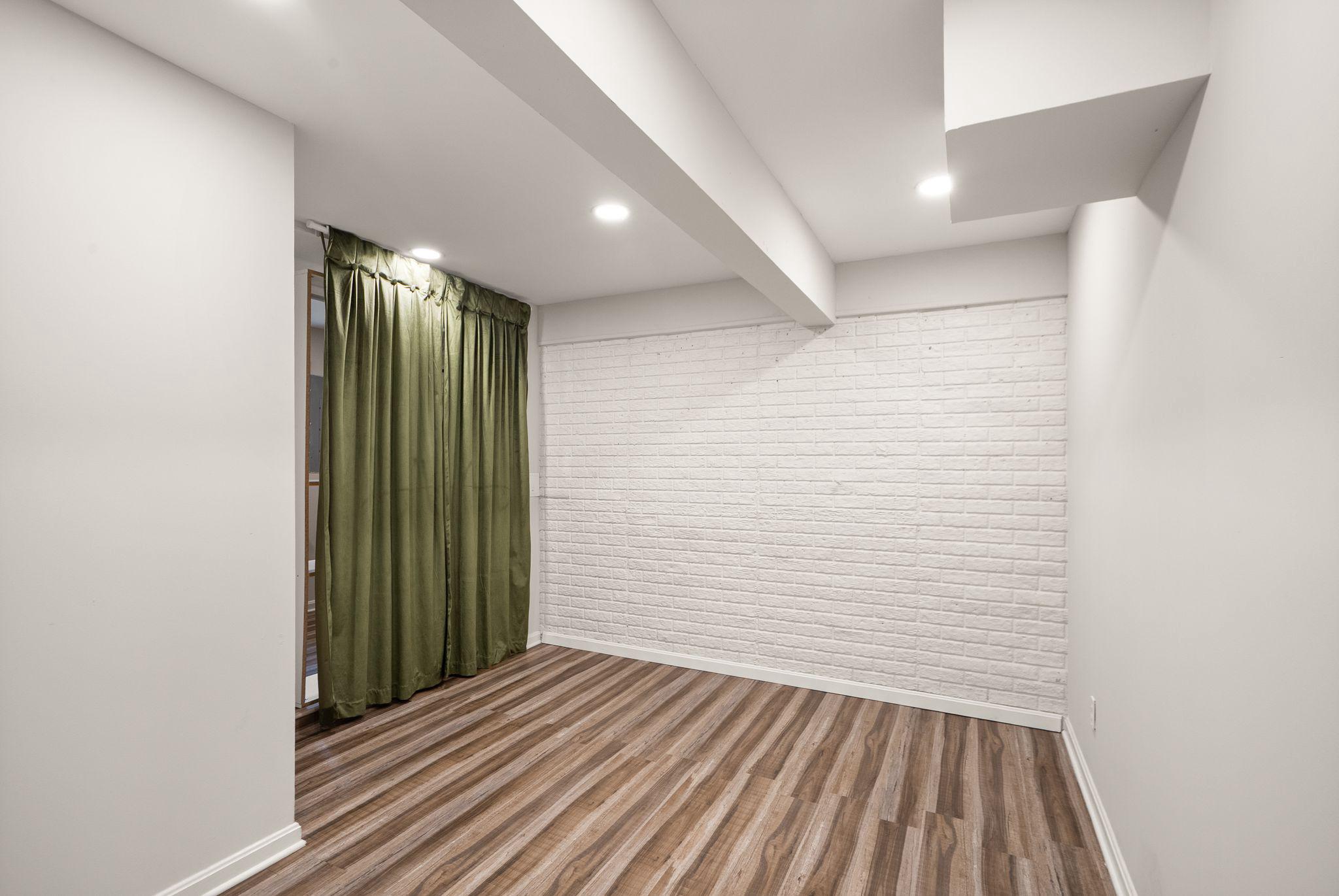BELMONT STATION - Residential