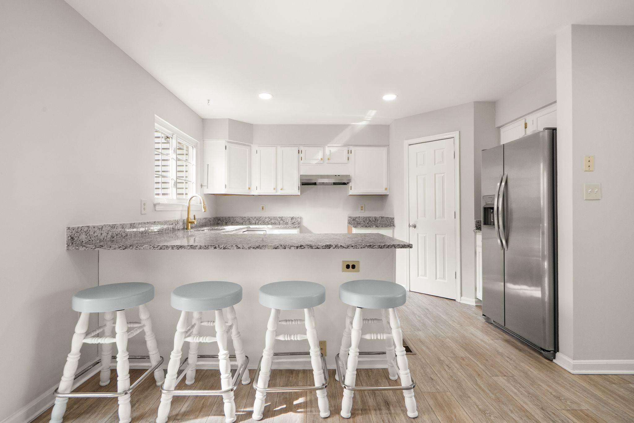BELMONT STATION - Residential