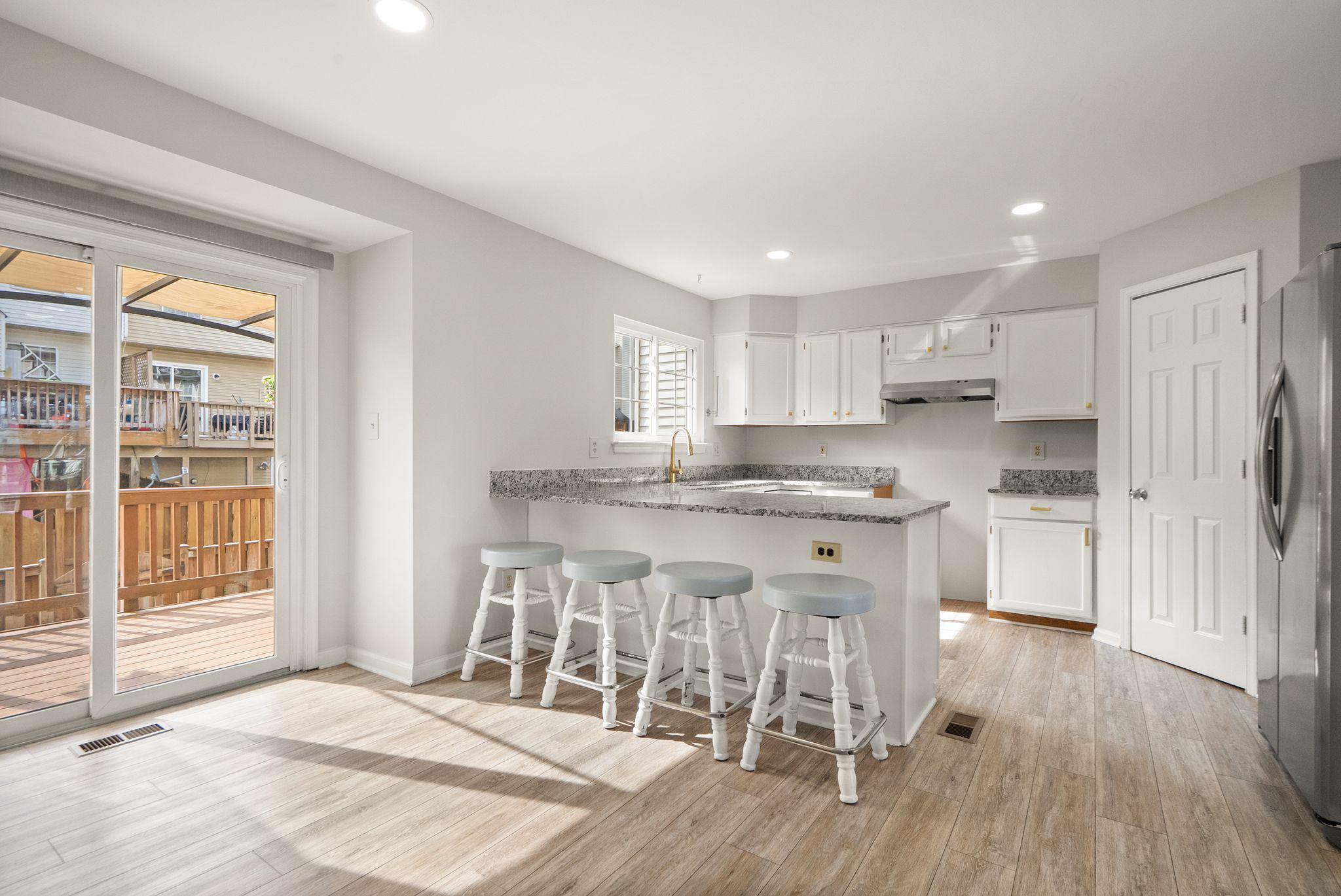 BELMONT STATION - Residential