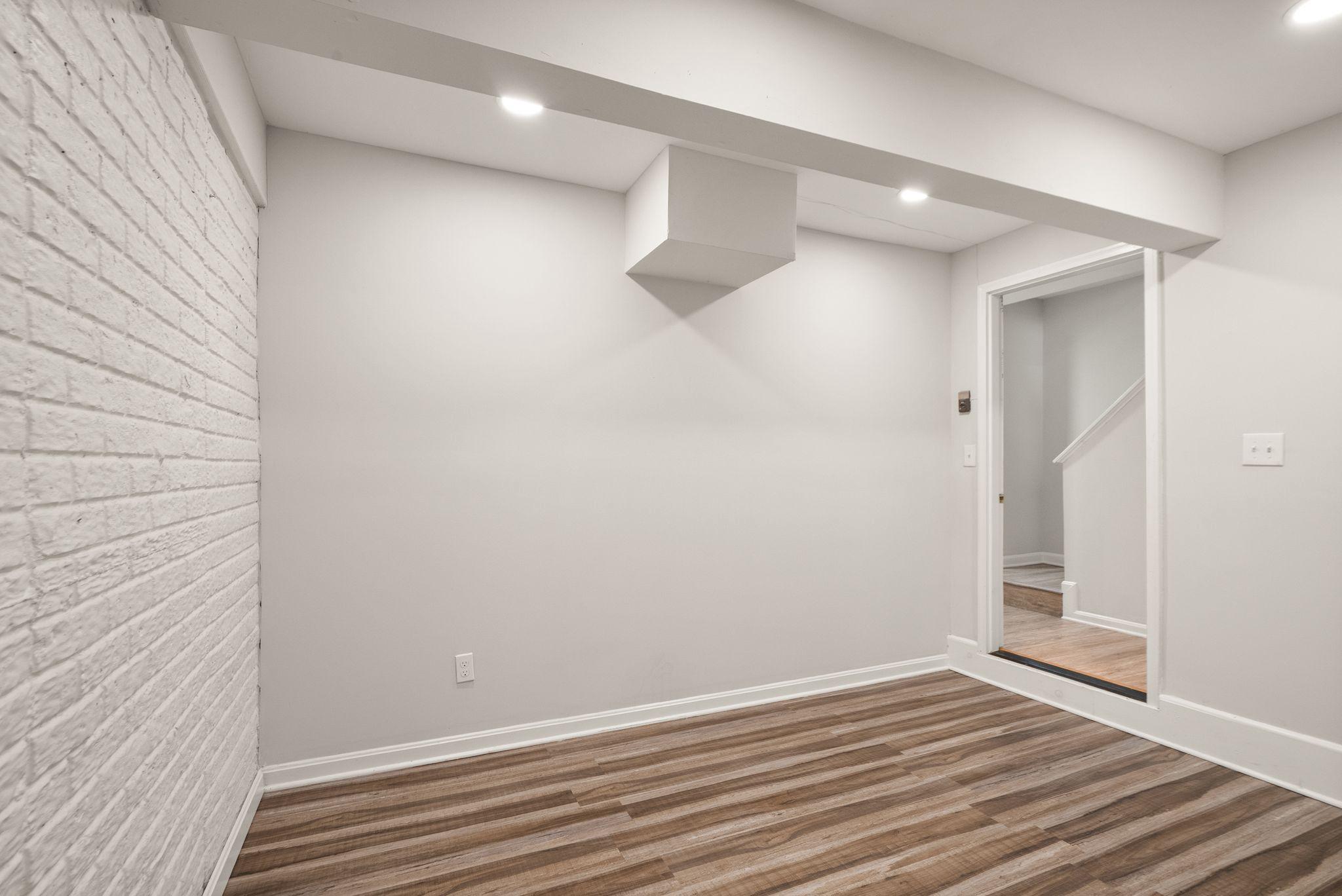 BELMONT STATION - Residential